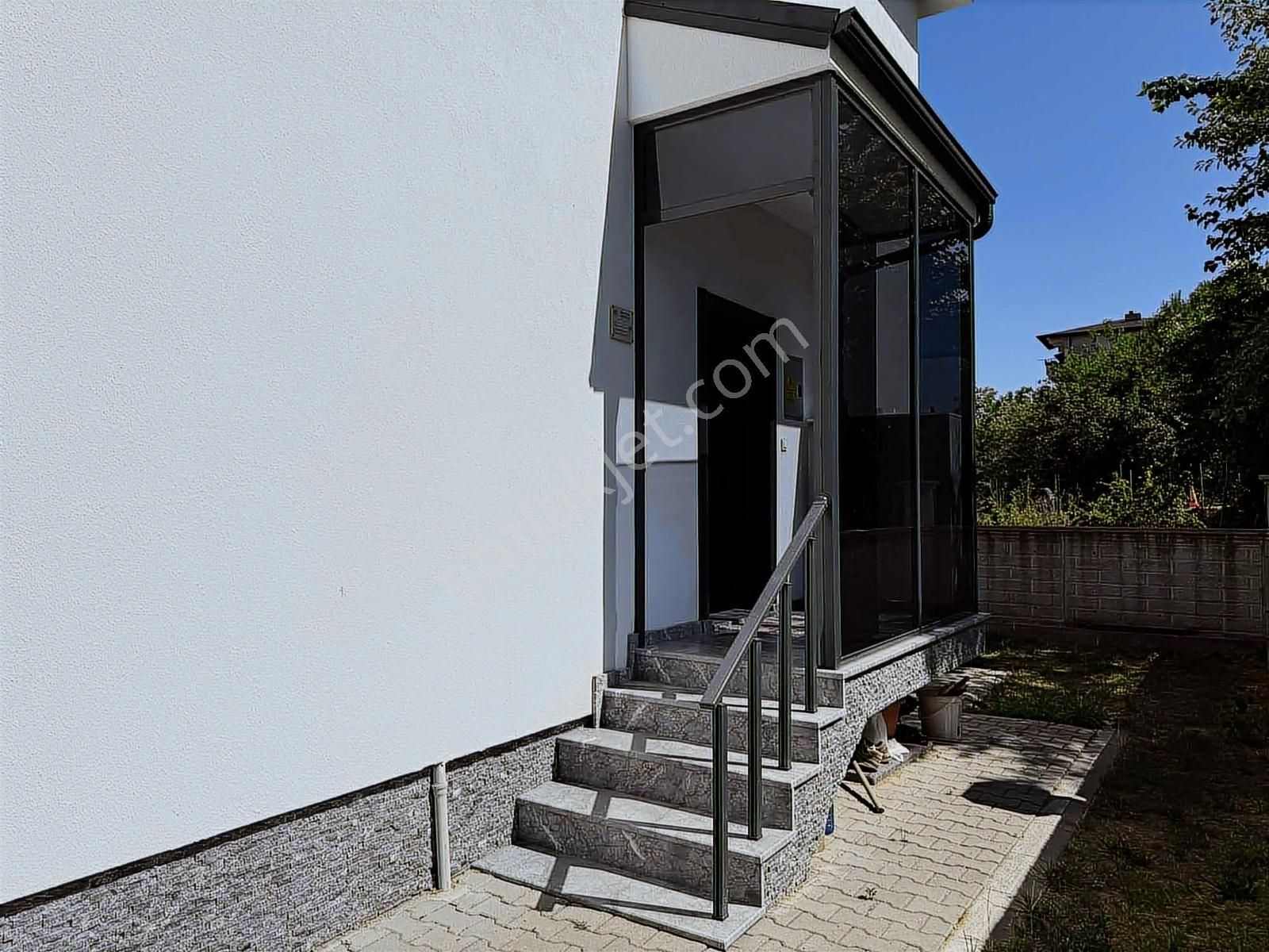 Tapu54 | Arifiye Cumhuriyet Mah. 175 M² 3+1 Satılık Lüx Vila - Görsel 3