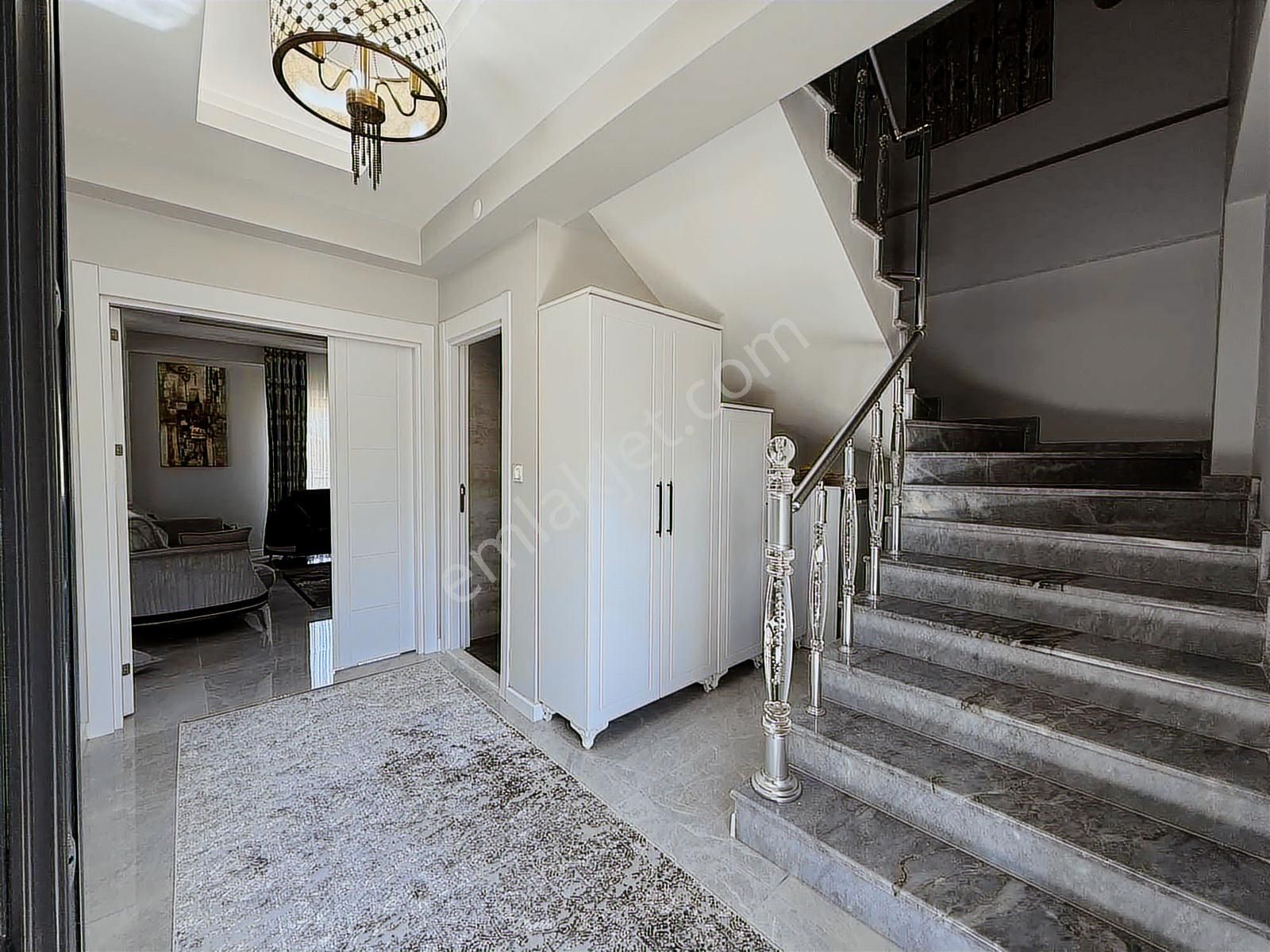 Tapu54 | Arifiye Cumhuriyet Mah. 175 M² 3+1 Satılık Lüx Vila - Görsel 27