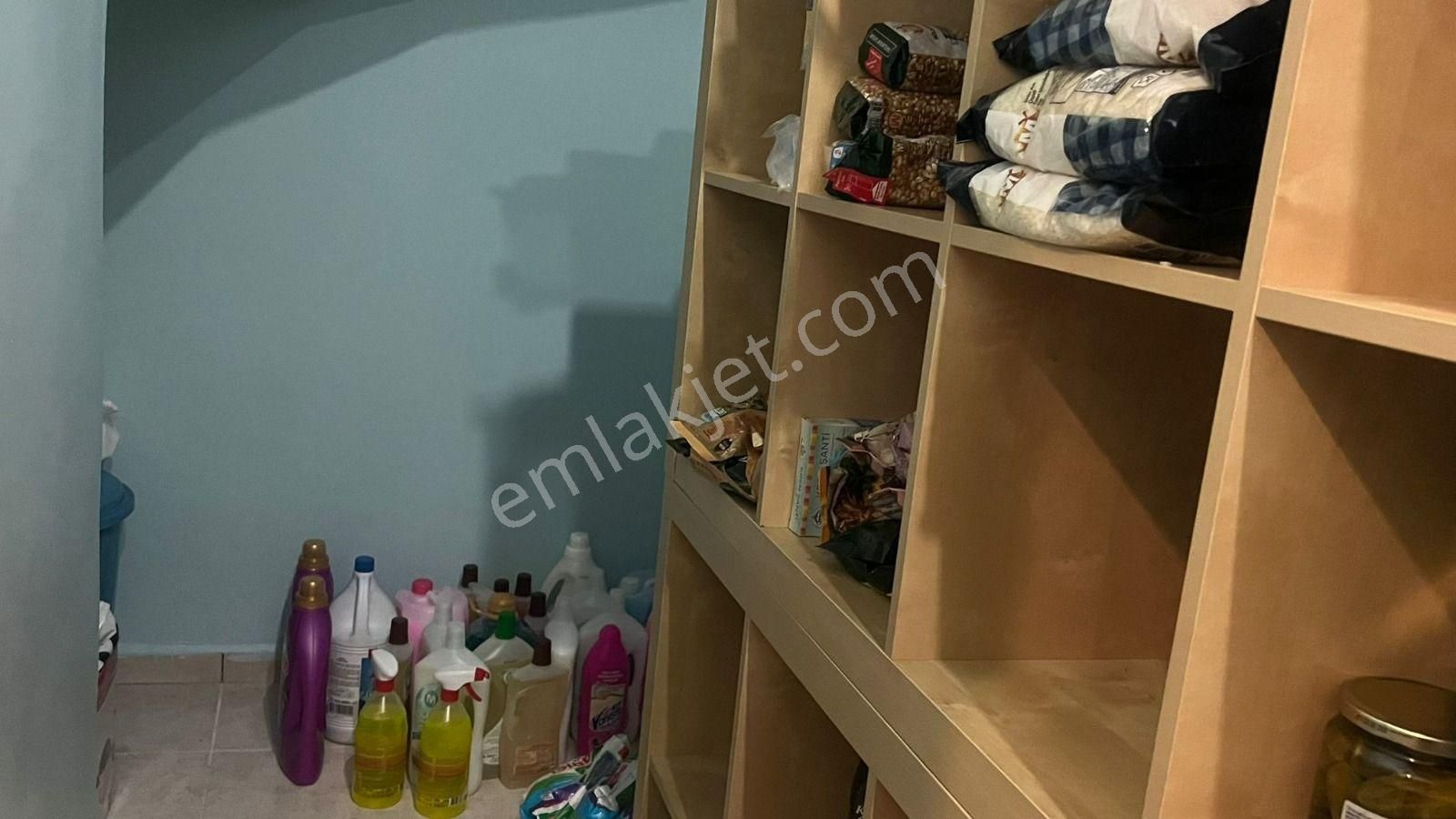 Beylikdüzü Gürpınarda Havuzlu Site İçerisinde Satılık 5+2 Villa - Görsel 15