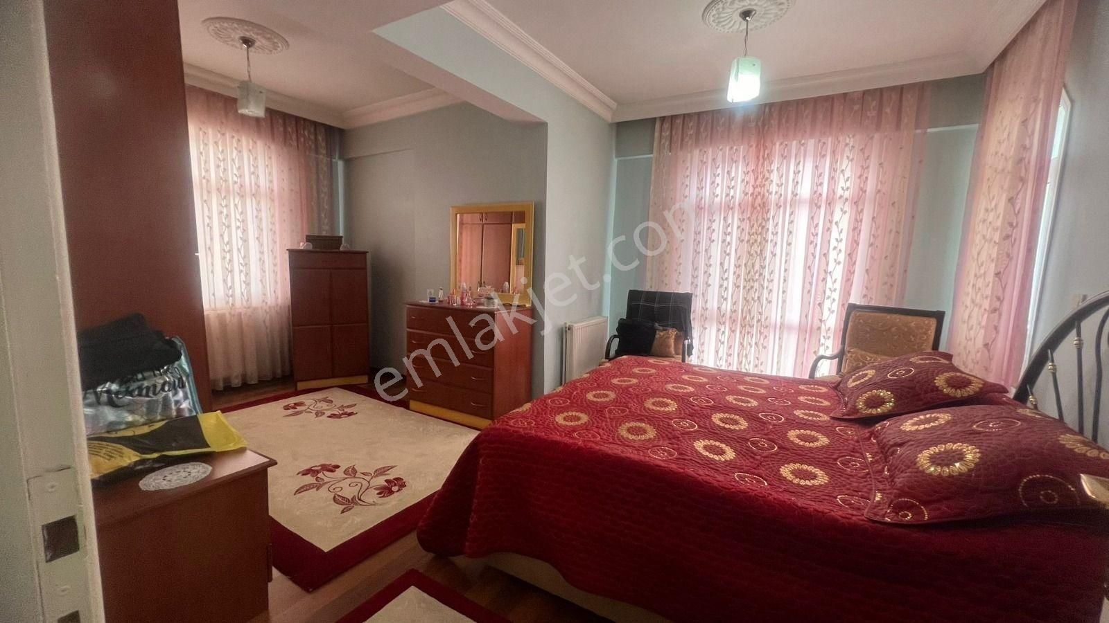 Beylikdüzü Gürpınarda Havuzlu Site İçerisinde Satılık 5+2 Villa - Görsel 5