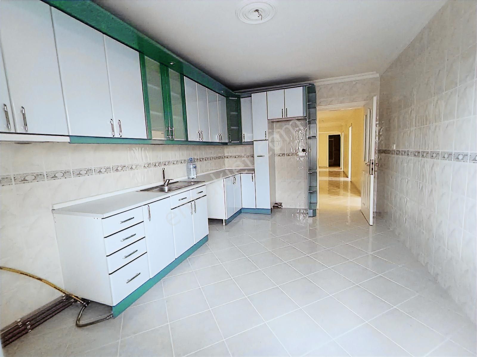 Muhittin Mah. Çetin Emeç Üzeri 160m² 3+1 Fırsat Satılık Daire - Görsel 8