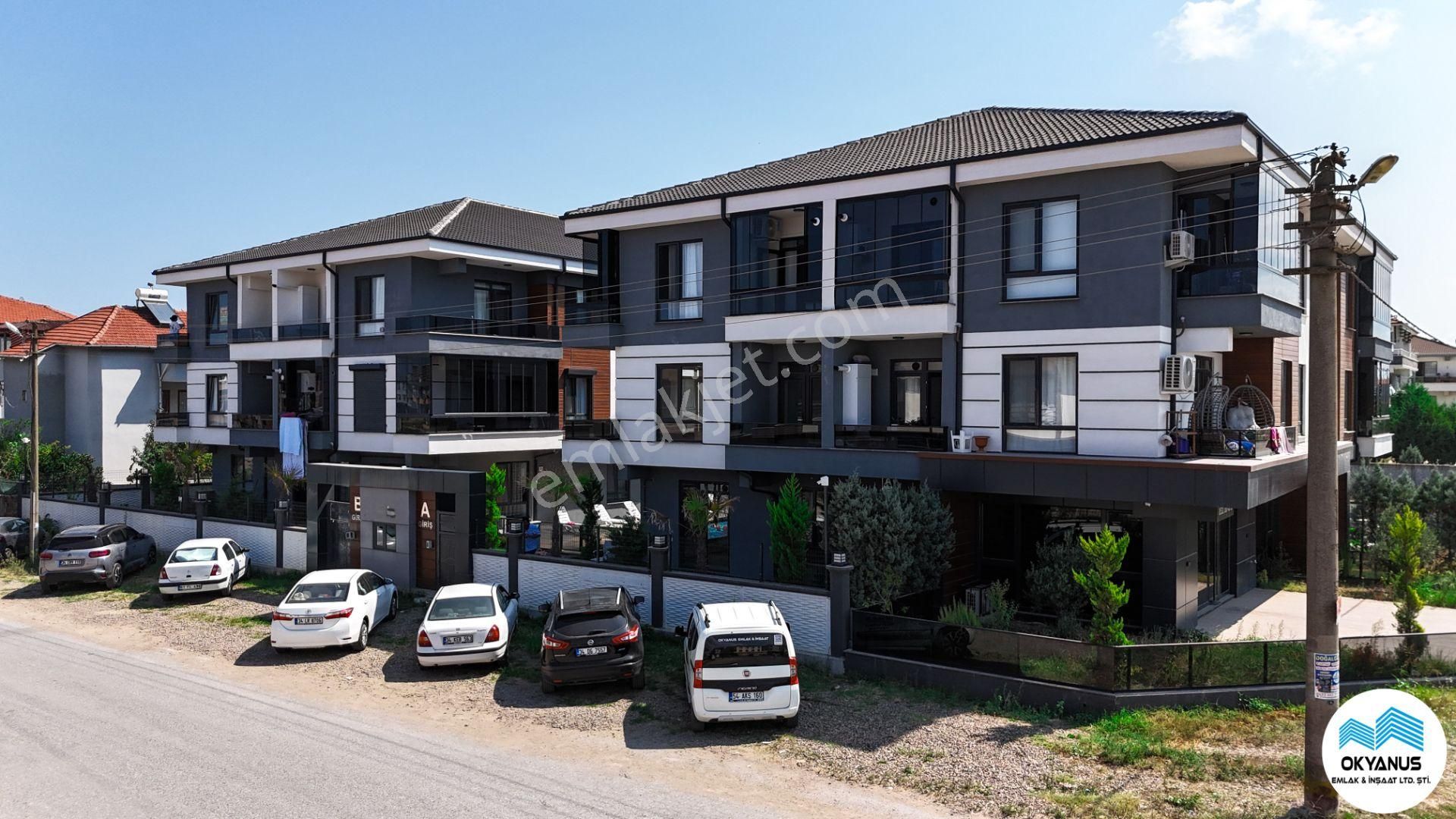 Sakarya Karasu'da Denize Yürüme Mesafesinde Havuzlu Site İçerisinde 2+1