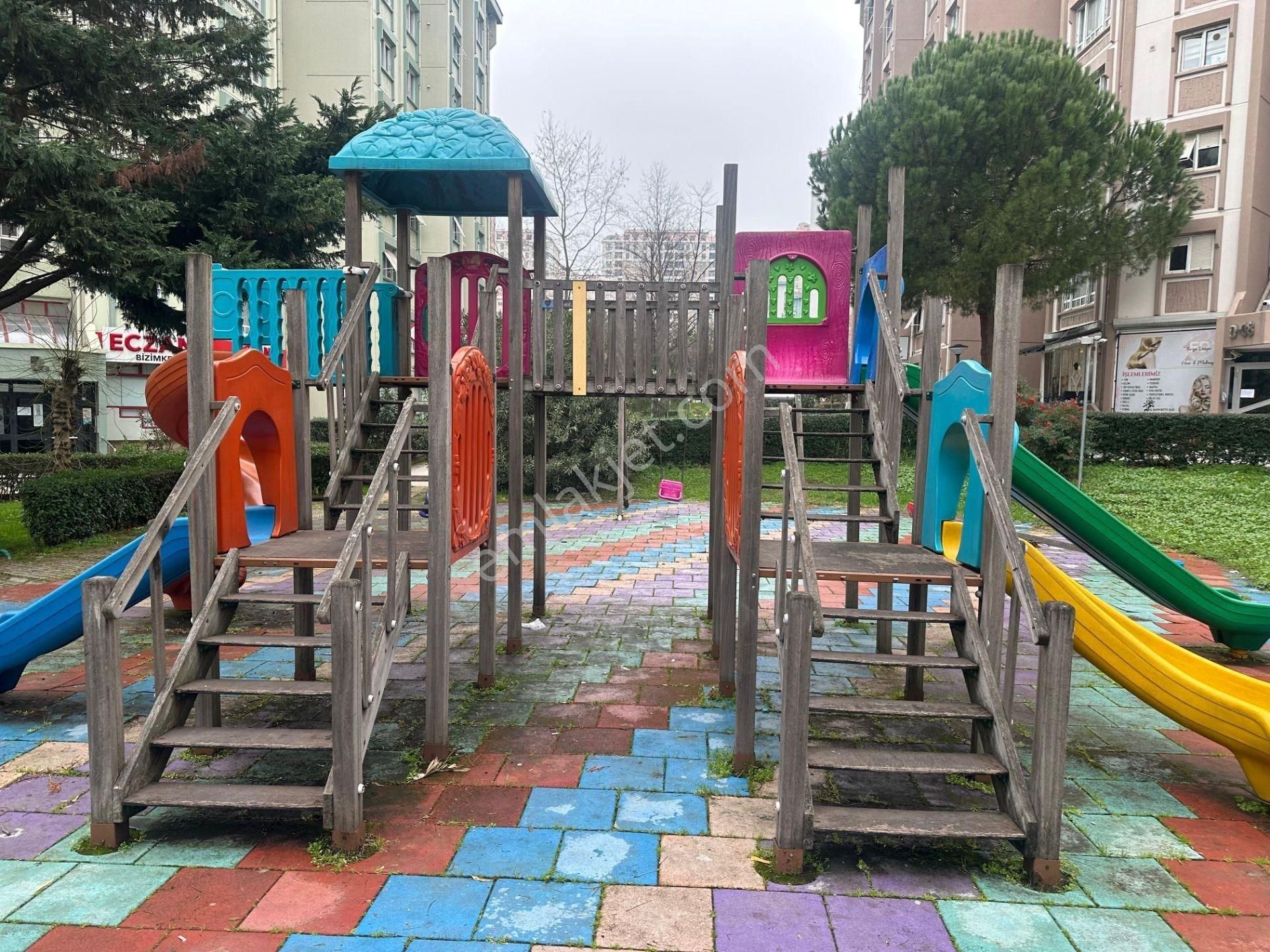 Beylikdüzü Bizimkent'de Kiralık 1+1 76 M2 D Tipi Temiz Daire - Görsel 12