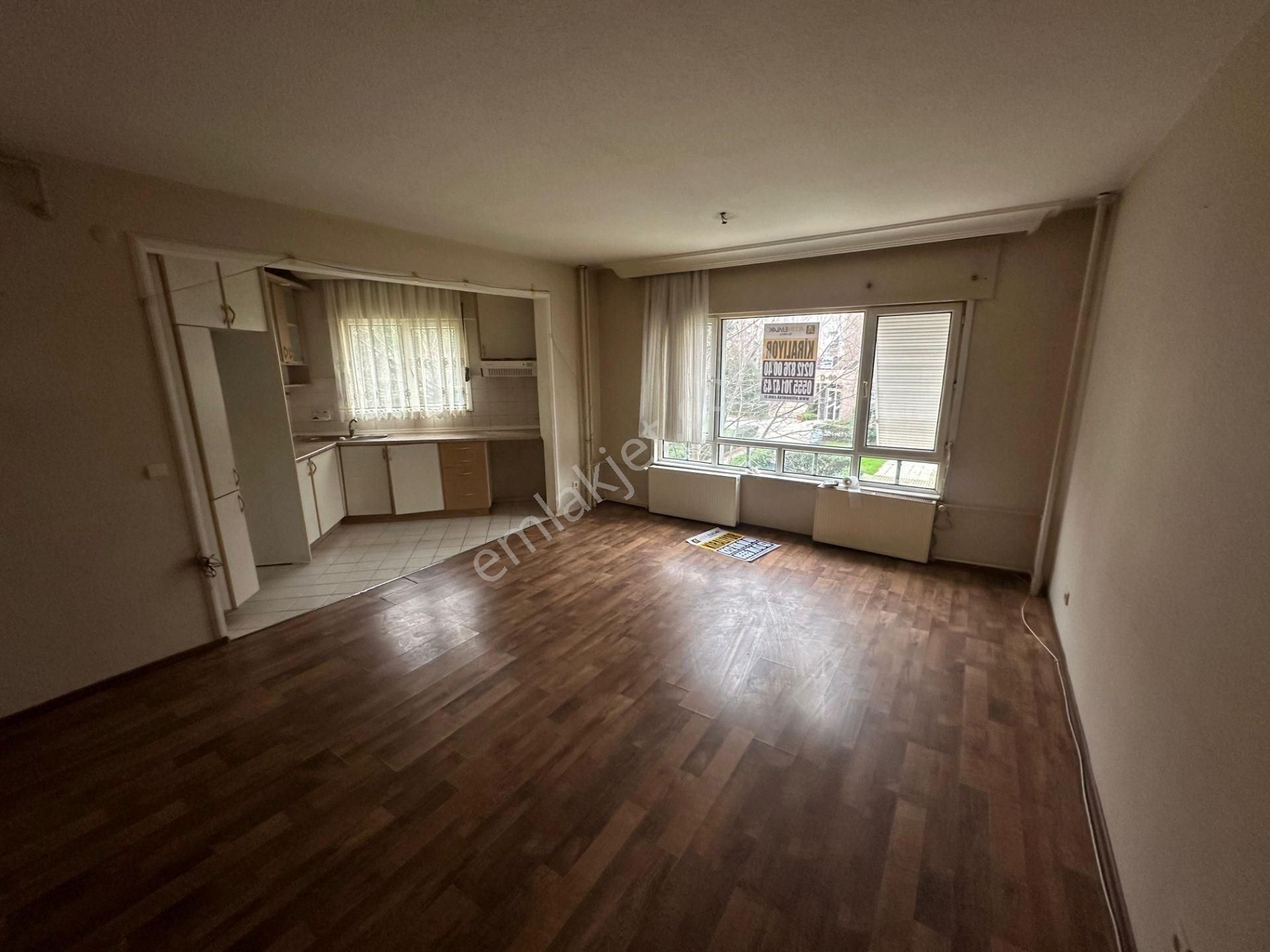 Beylikdüzü Bizimkent'de Kiralık 1+1 76 M2 D Tipi Temiz Daire - Görsel 15