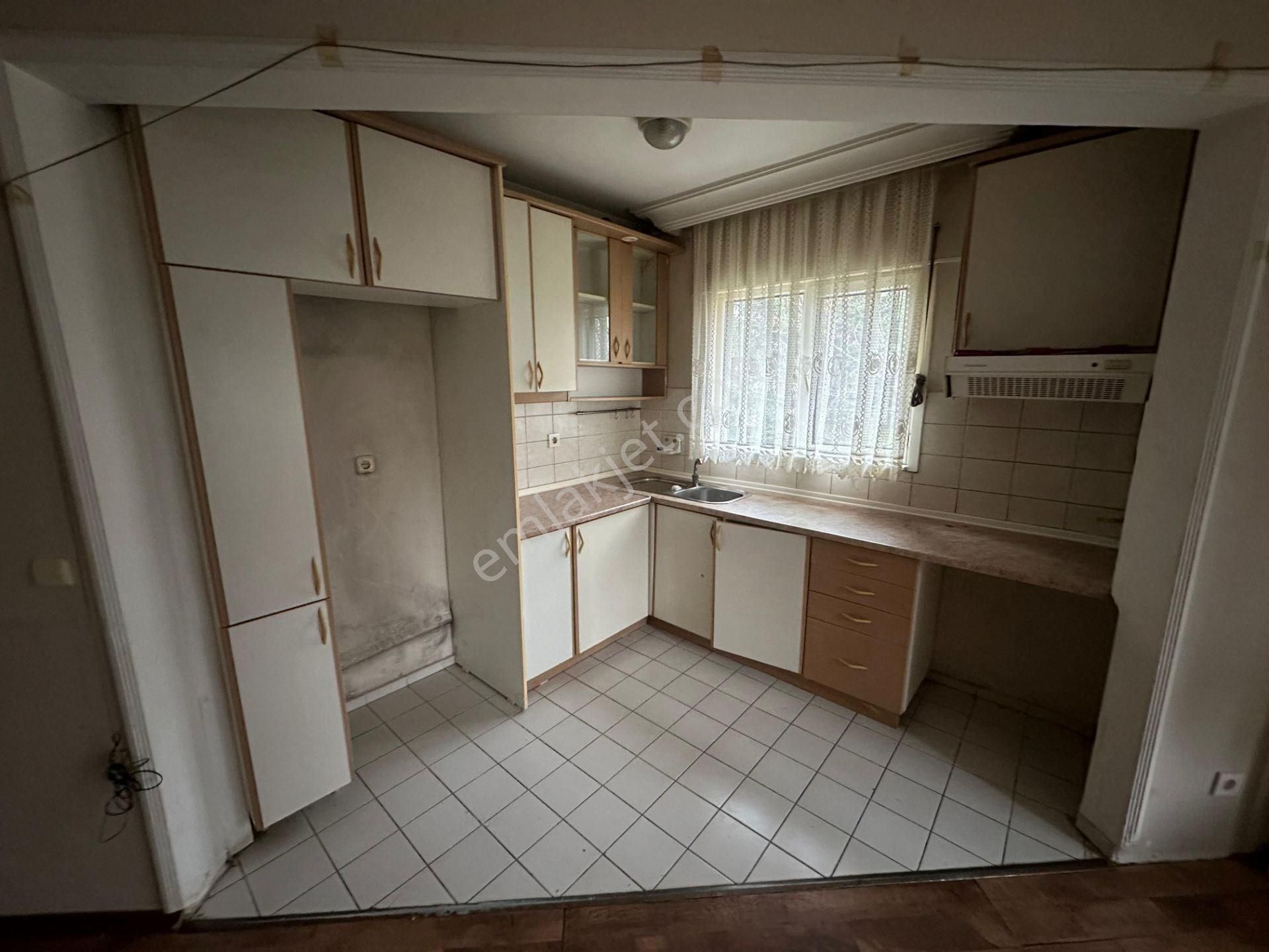 Beylikdüzü Bizimkent'de Kiralık 1+1 76 M2 D Tipi Temiz Daire - Görsel 20