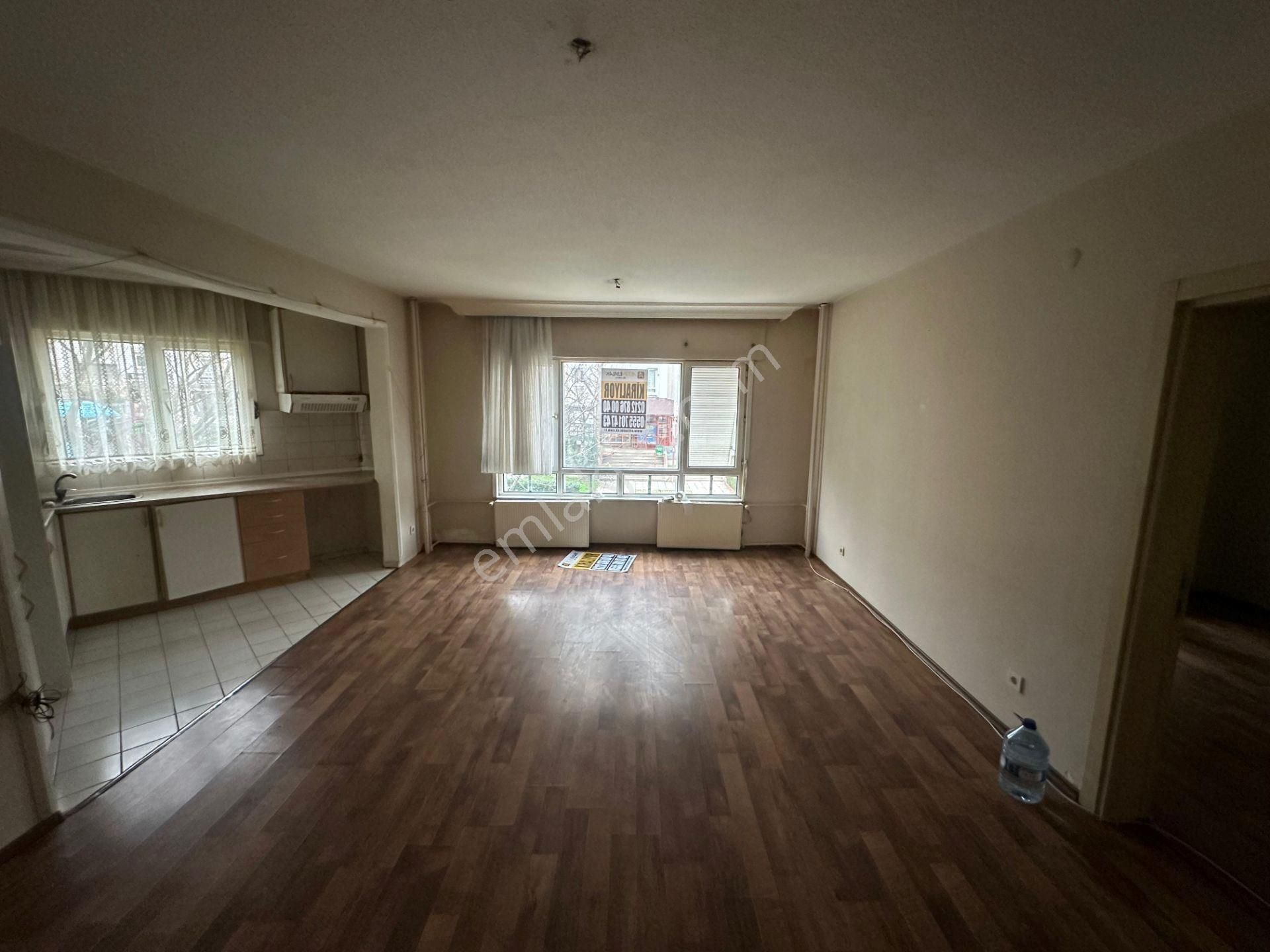 Beylikdüzü Bizimkent'de Kiralık 1+1 76 M2 D Tipi Temiz Daire - Görsel 21