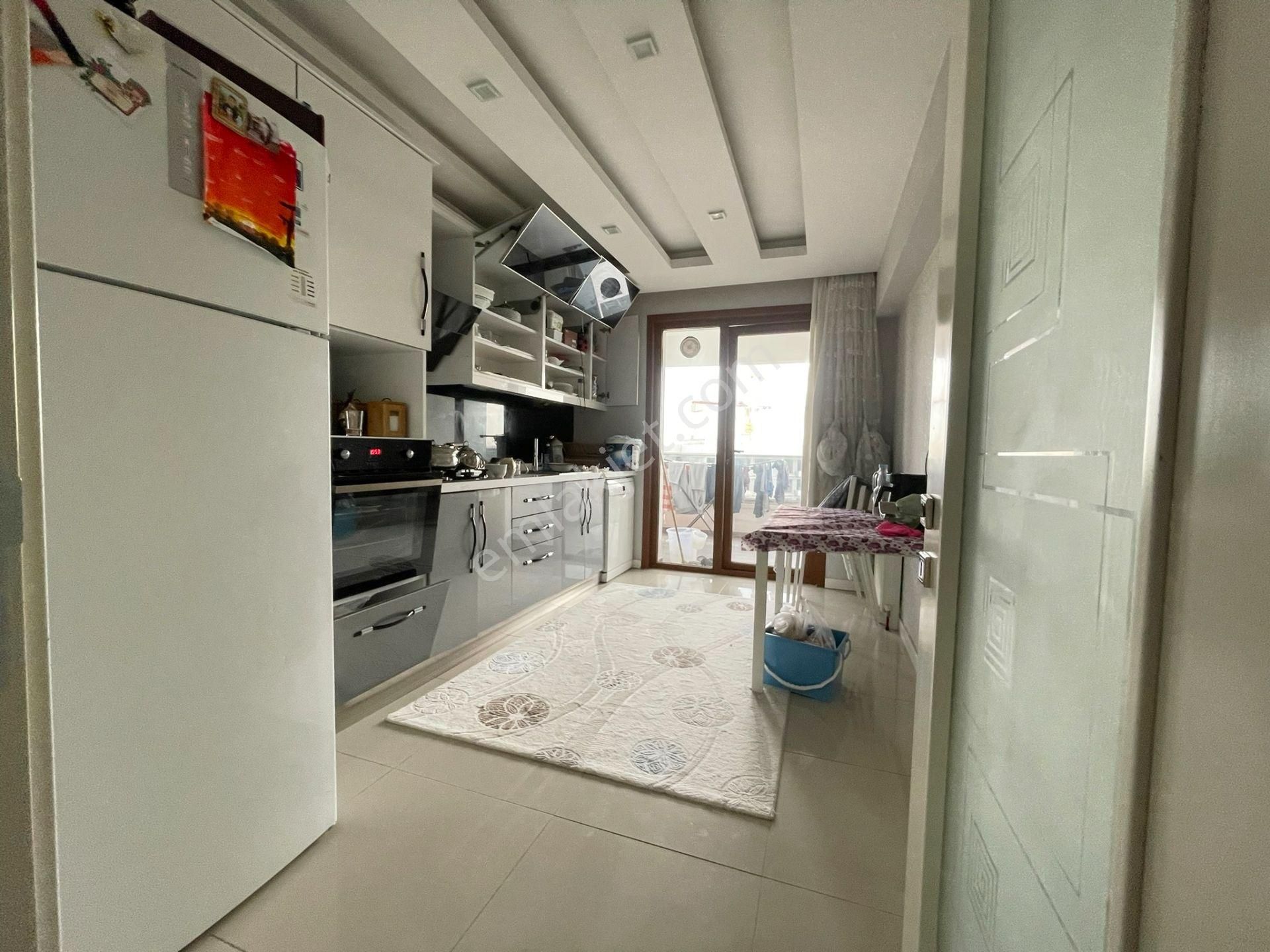 Taşcılar'dan 12.kat 3+1 Site'de K.otoparklı Güney Cephe Full Yapılı