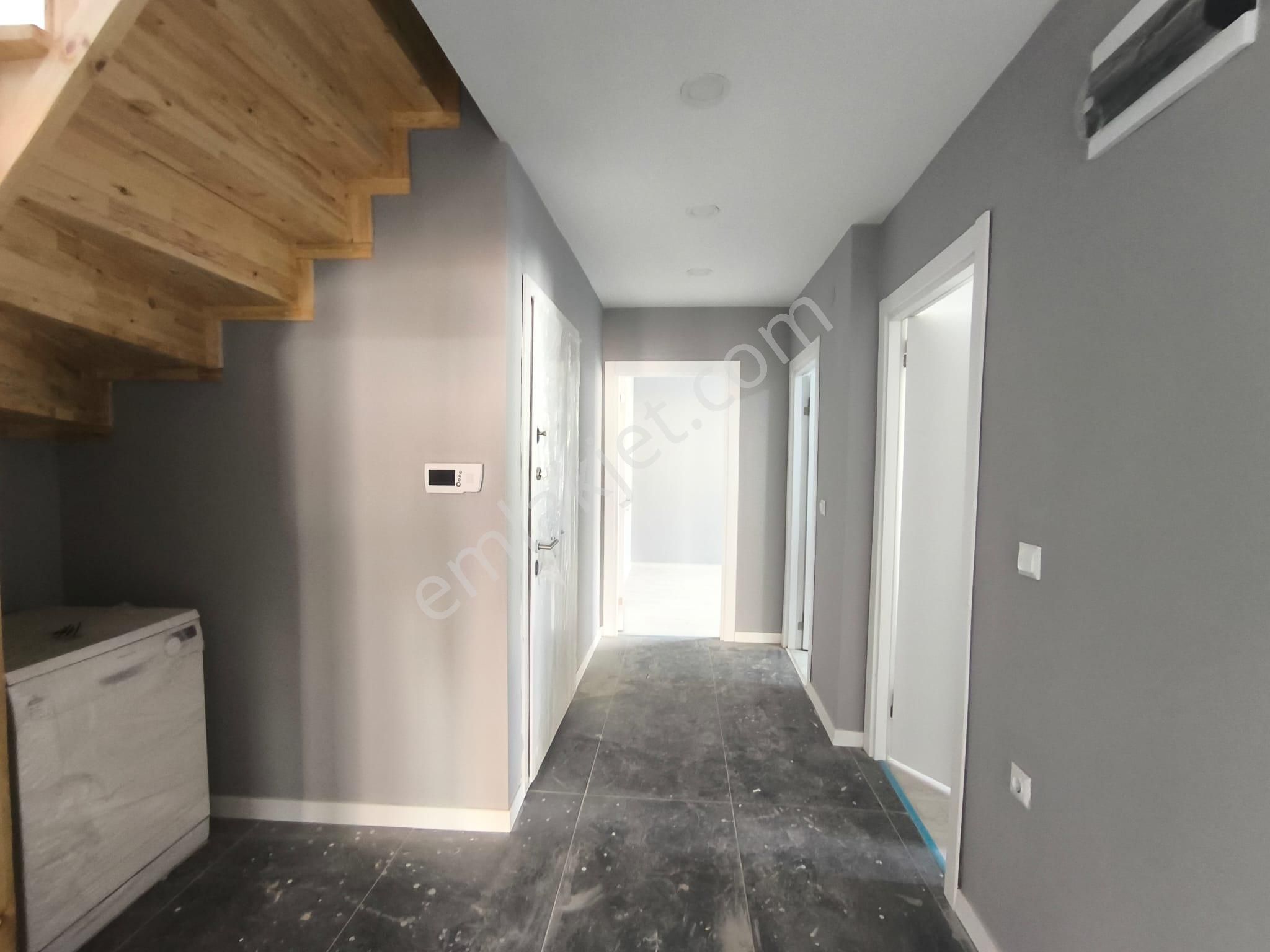 Büyükçekmece Pınartepe Mahallesinde 5+1 Dubleks Sıfır Daire - Görsel 20
