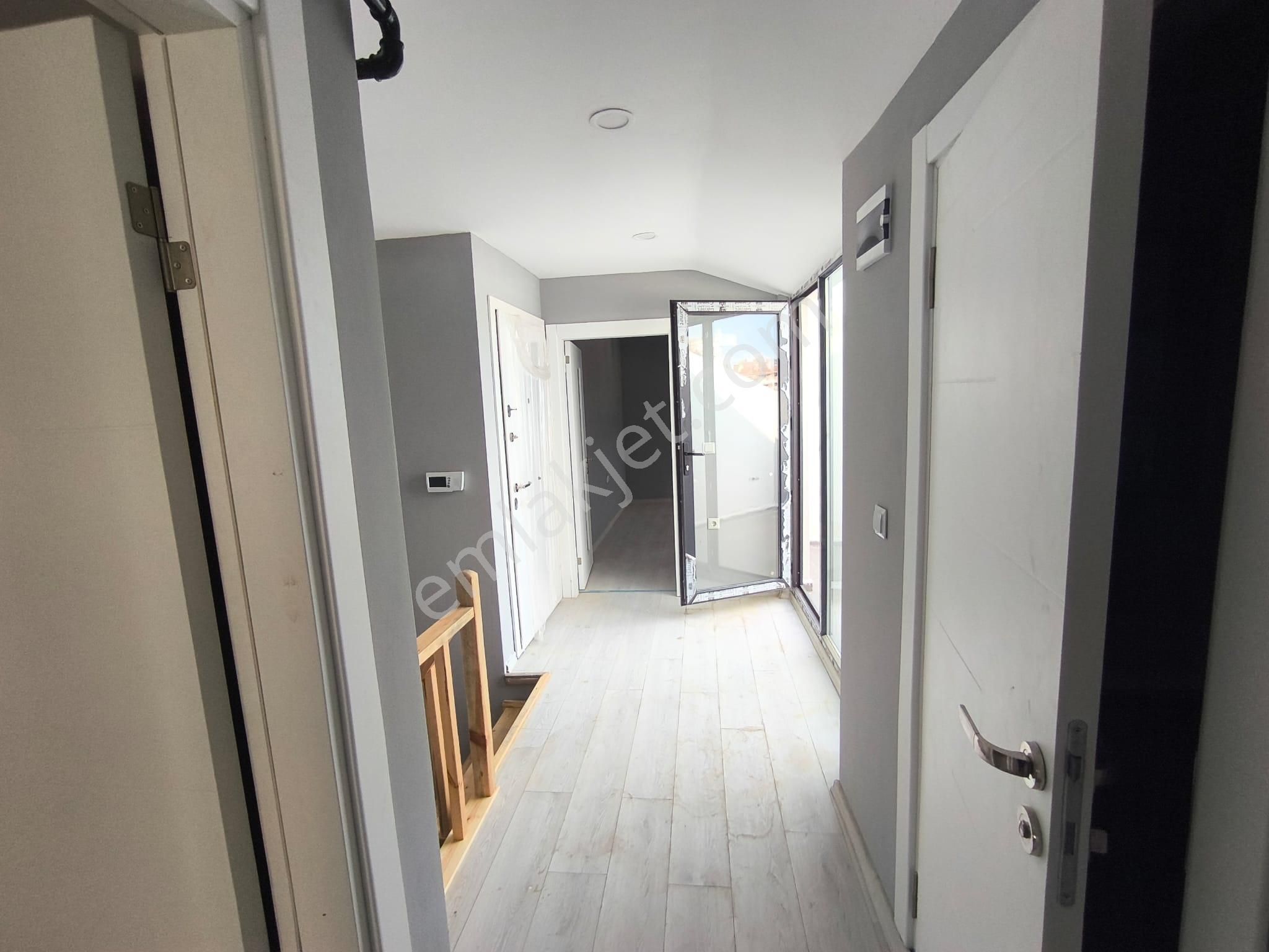 Büyükçekmece Pınartepe Mahallesinde 5+1 Dubleks Sıfır Daire - Görsel 13