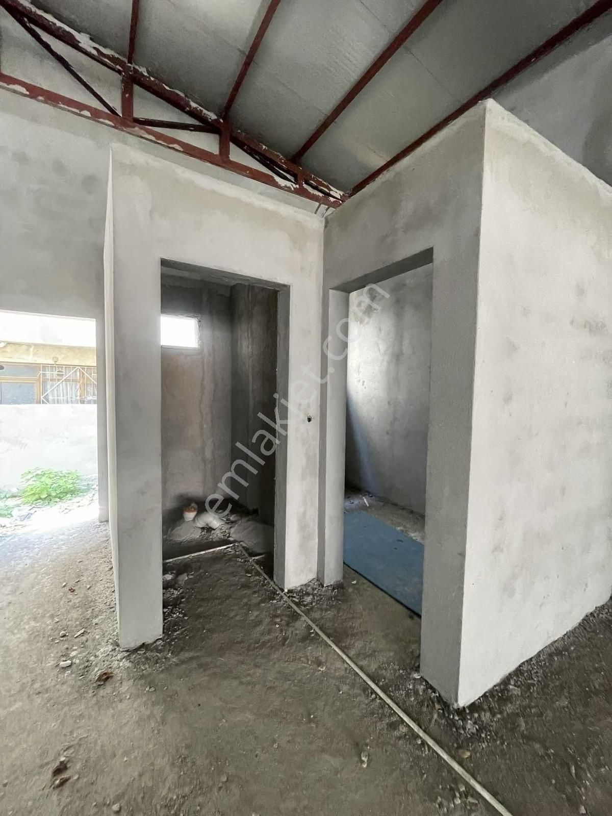 Hamitler Pazartesi Pazarının Dibinde Kiralık Dükkan-depo - Görsel 4