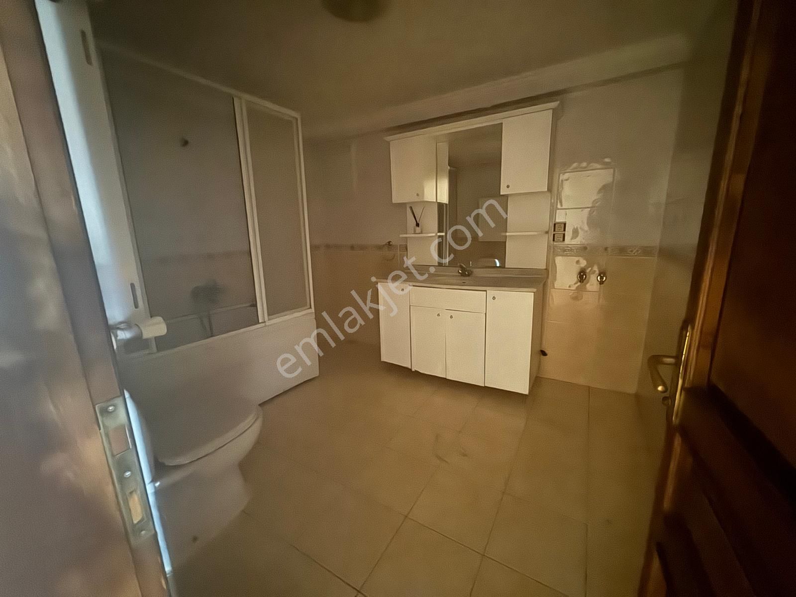 Beylikdüzü Adnan Kahveci Mahallesinde 3+1 180m2 Satılık Daire - Görsel 12