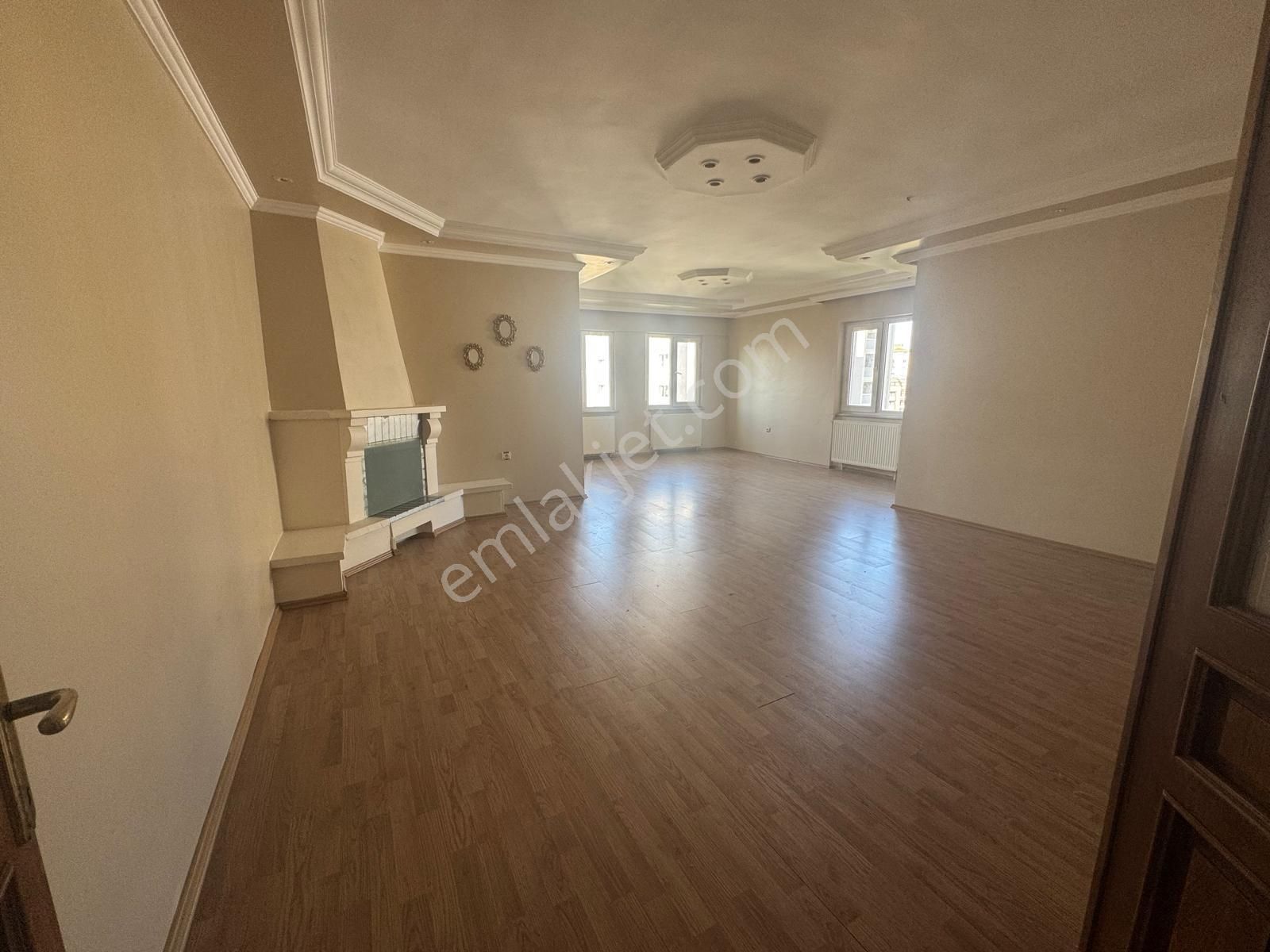 Beylikdüzü Adnan Kahveci Mahallesinde 3+1 180m2 Satılık Daire - Görsel 3