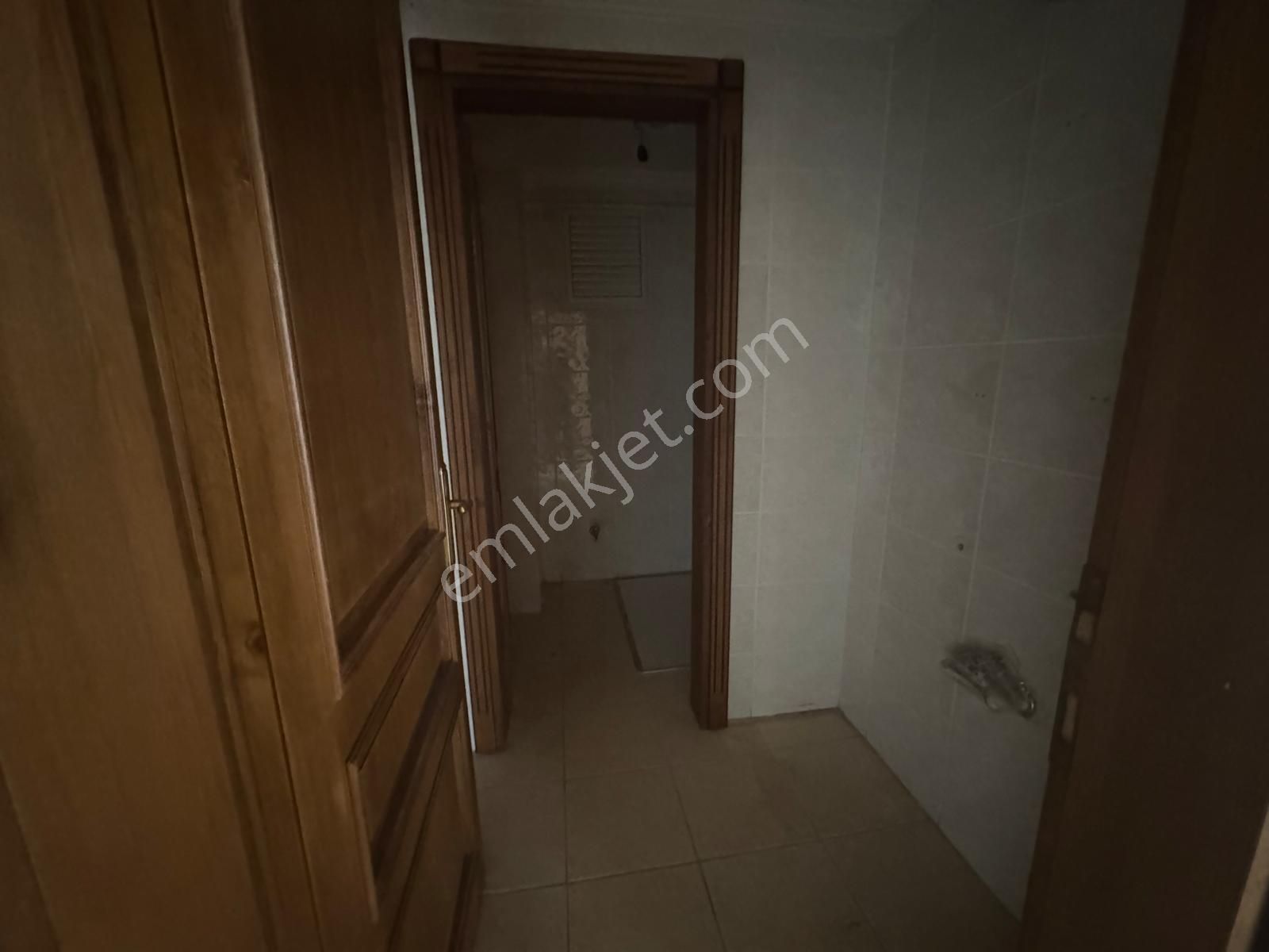 Beylikdüzü Adnan Kahveci Mahallesinde 3+1 180m2 Satılık Daire - Görsel 6