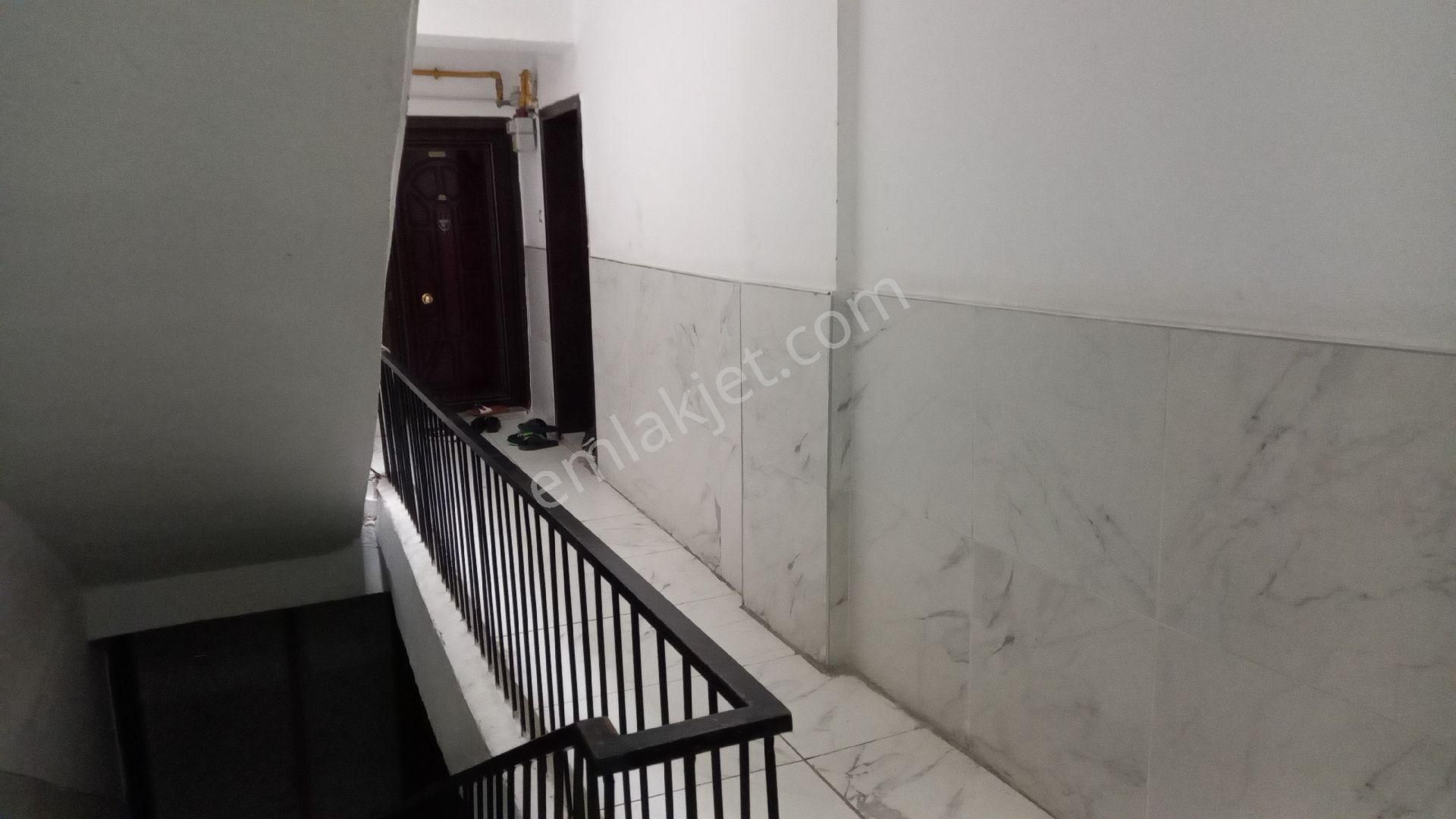 Selçuklu Mah 2+1 Yüksek Giriş 12 Cadde Gımsa Market Yanı - Görsel 3