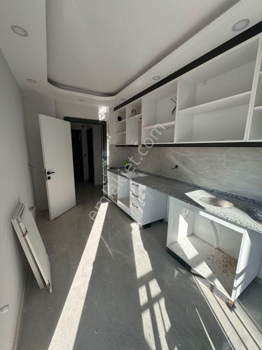 Tramvaya 150 Metre 95 M2 Balkonlu 2+1 - Görsel 12