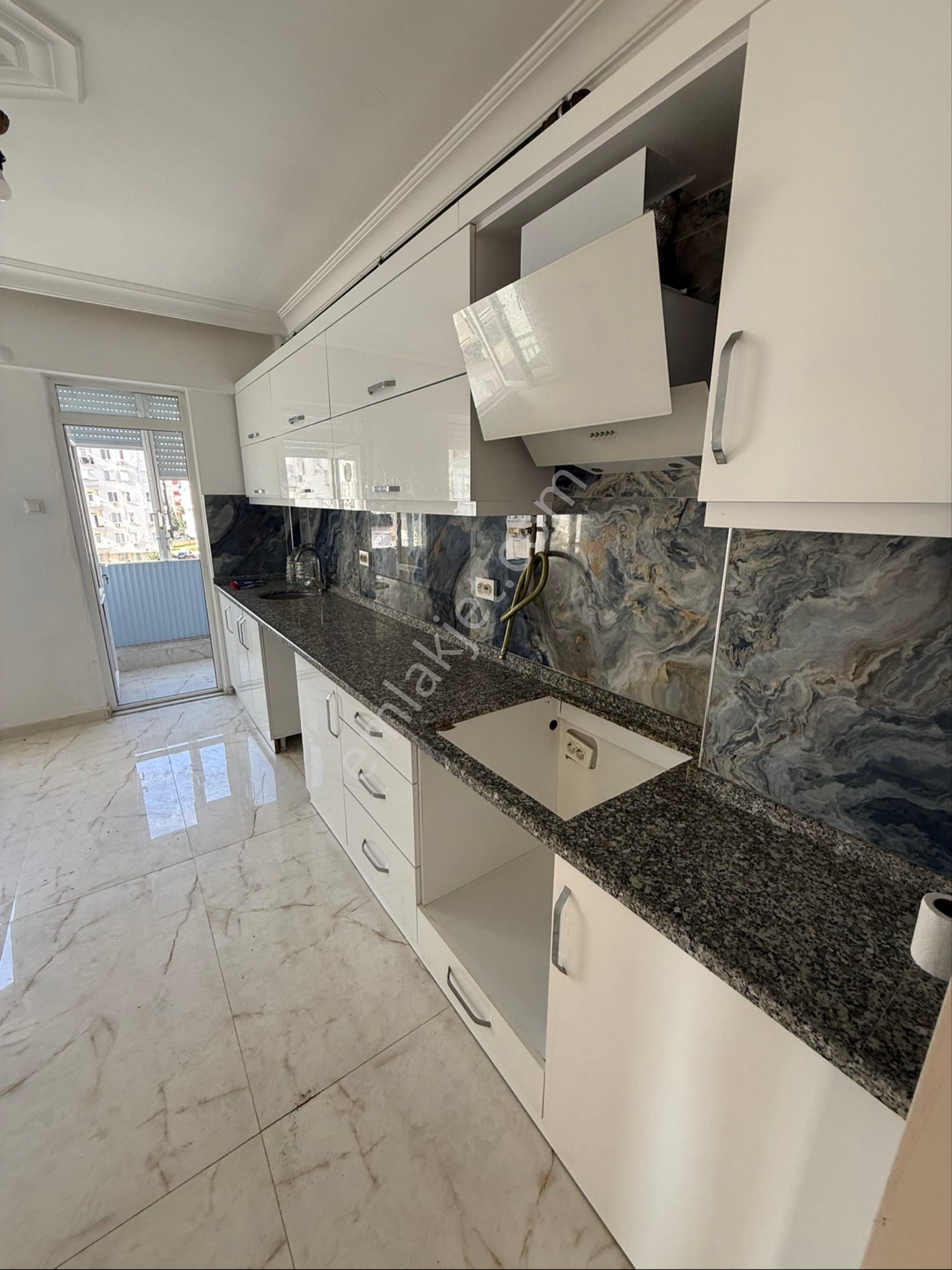 Uncalı Sitelerde Satılık Doğalgazlı 3+1 Daire - Görsel 6