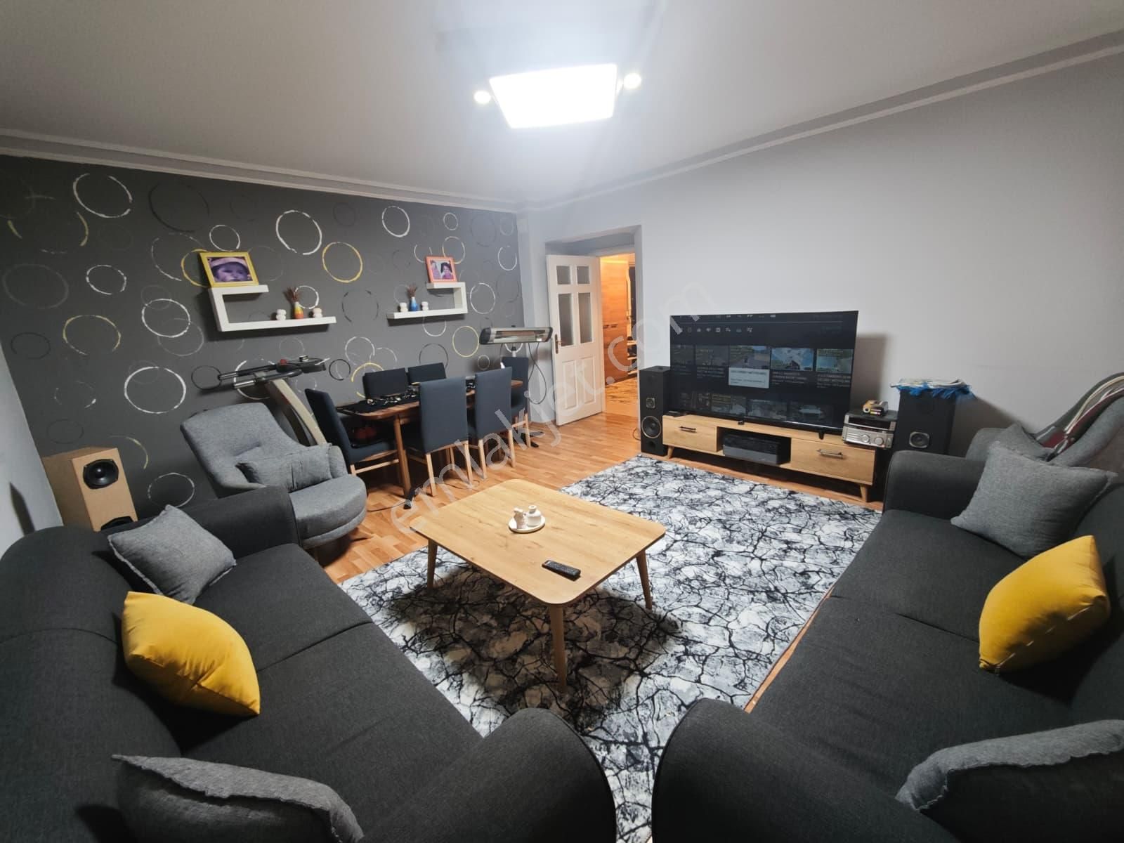 Lider Emlak'tan Güneşevler Merkezde Cadde Üzeri 3+1 Satılık