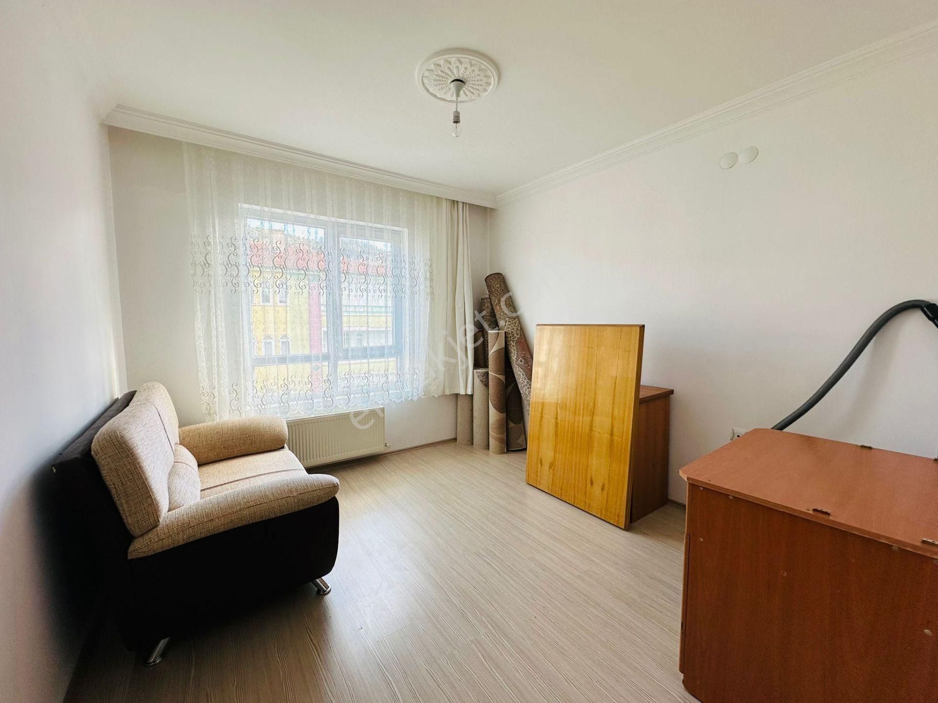 Ekin Mahallesin'de Asansörlü 3+1 Katta Satılık Daire !!! - Görsel 12