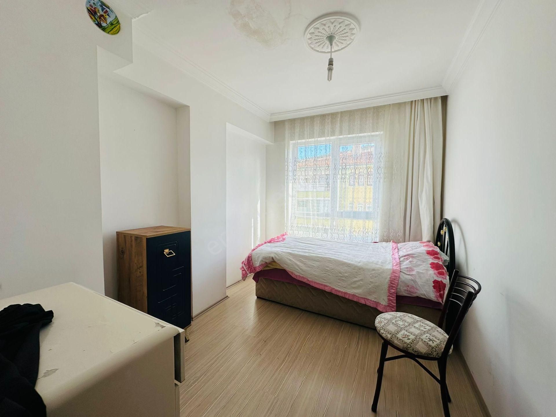 Ekin Mahallesin'de Asansörlü 3+1 Katta Satılık Daire !!! - Görsel 10