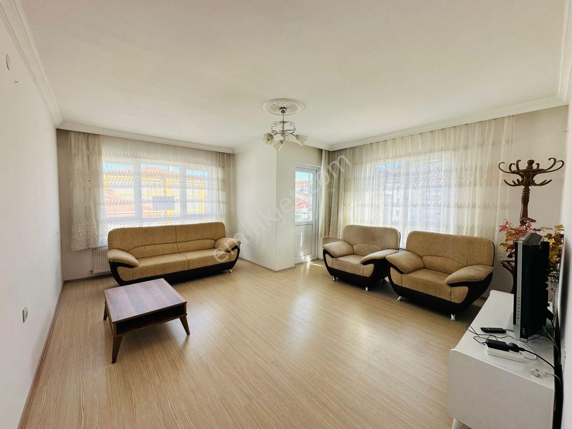 Ekin Mahallesin'de Asansörlü 3+1 Katta Satılık Daire !!! - Görsel 4