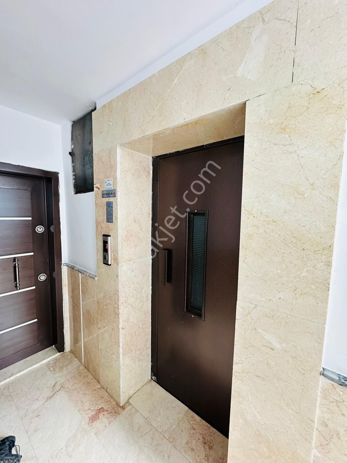 Ekin Mahallesin'de Asansörlü 3+1 Katta Satılık Daire !!! - Görsel 17