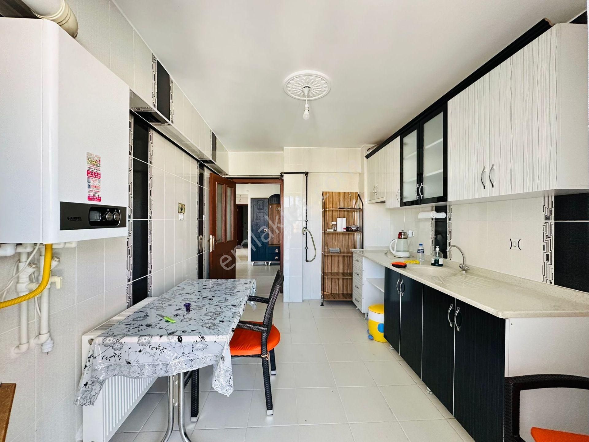 Ekin Mahallesin'de Asansörlü 3+1 Katta Satılık Daire !!!