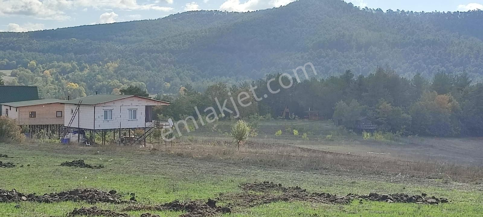 Bursa / Orhaneli Süleyman Bey Köyünde 8.500 M² Arazi