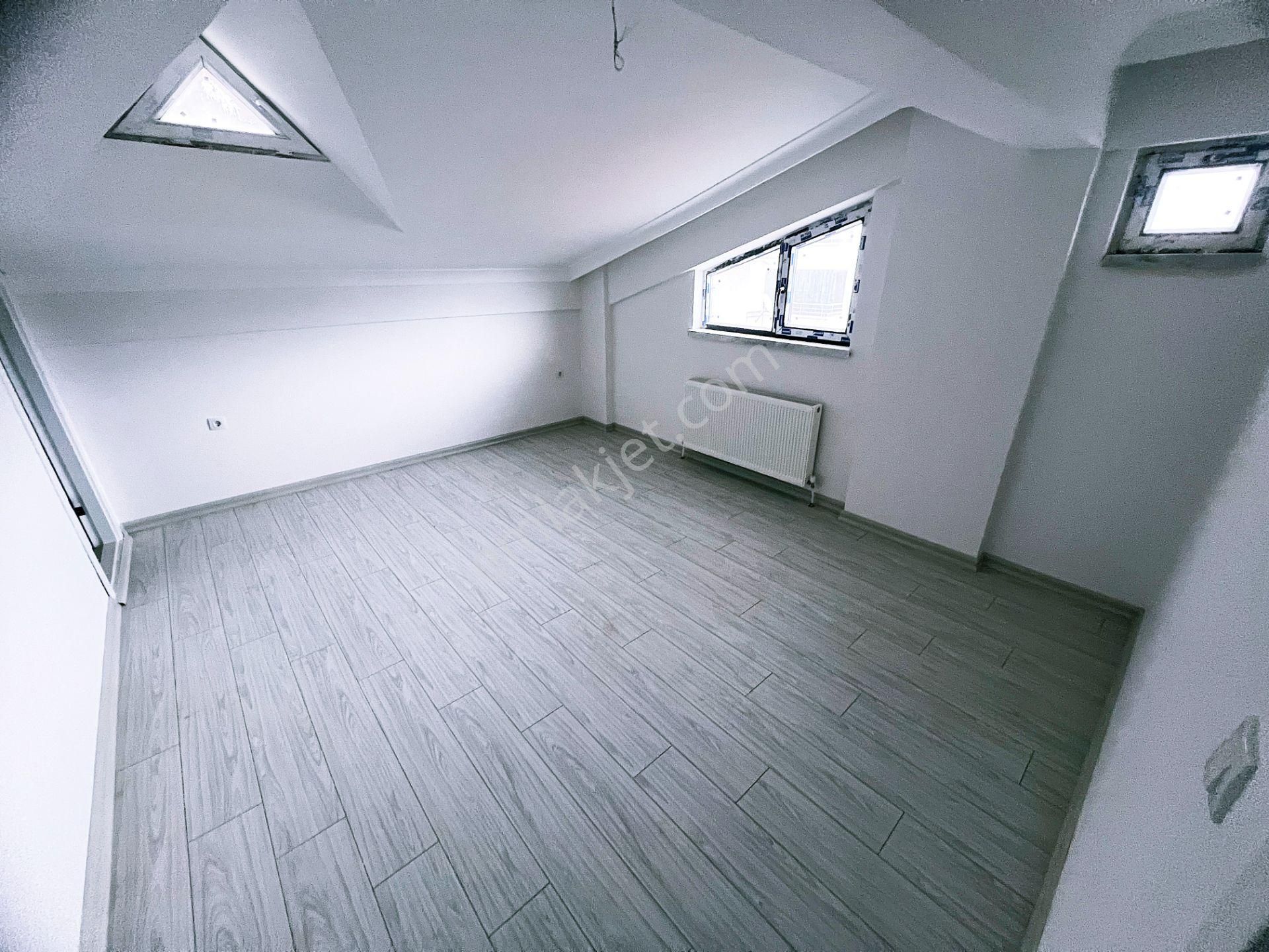 Yunus Emre Mahallesi Kordonboyu Ve Çatalkaya Cad Üstü 4+1 Dublx - Görsel 30