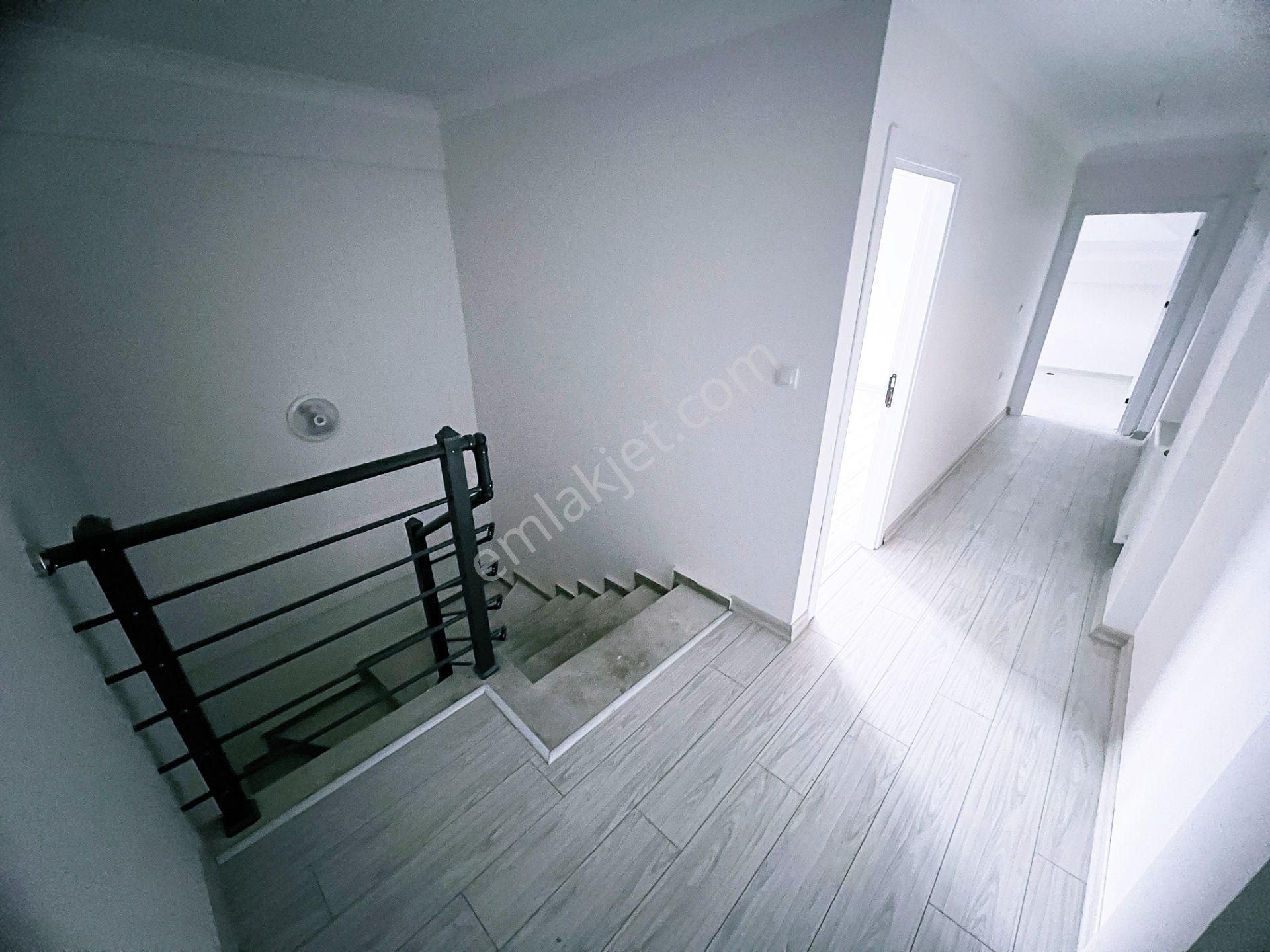 Yunus Emre Mahallesi Kordonboyu Ve Çatalkaya Cad Üstü 4+1 Dublx - Görsel 33