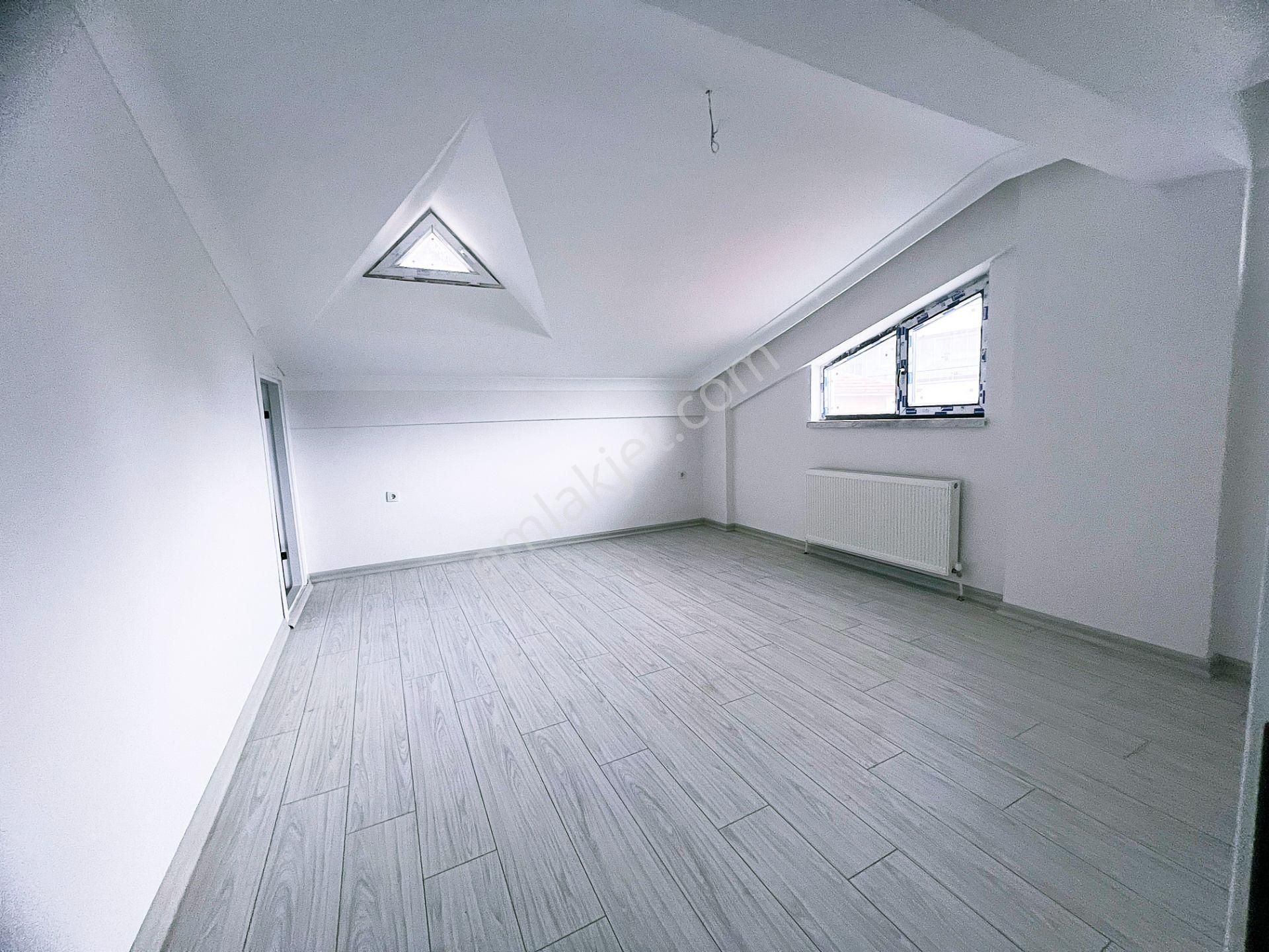 Yunus Emre Mahallesi Kordonboyu Ve Çatalkaya Cad Üstü 4+1 Dublx - Görsel 32