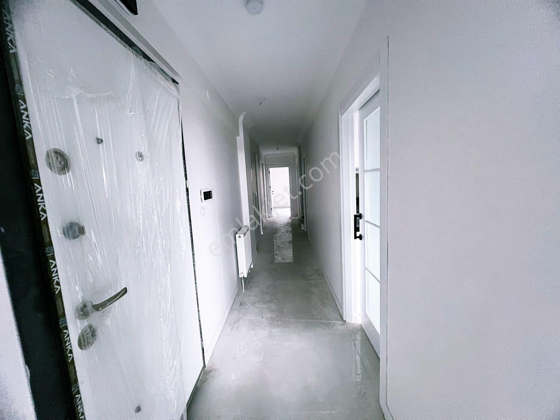 Yunus Emre Mahallesi Kordonboyu Ve Çatalkaya Cad Üstü 4+1 Dublx - Görsel 35