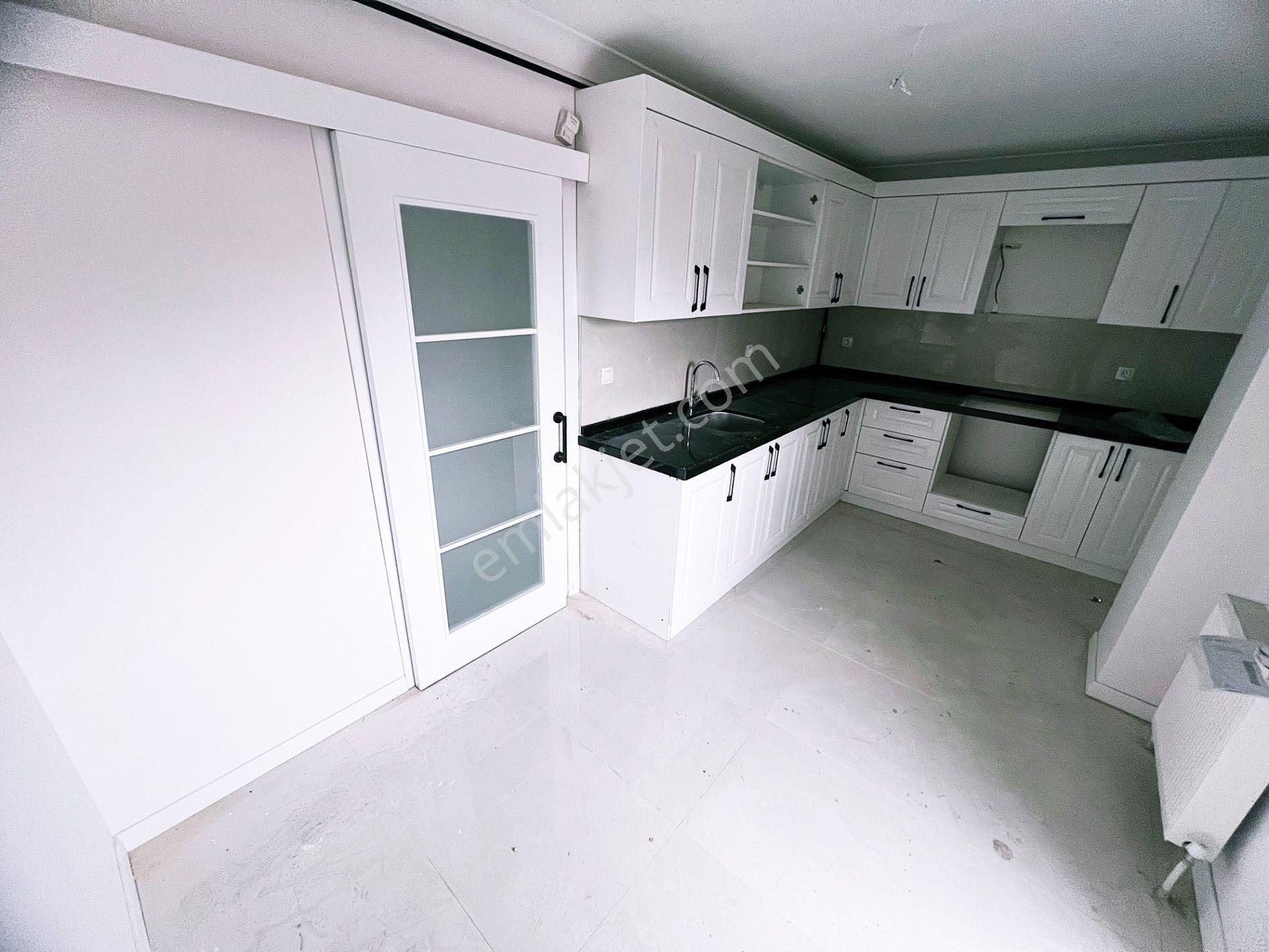 Yunus Emre Mahallesi Kordonboyu Ve Çatalkaya Cad Üstü 4+1 Dublx - Görsel 3