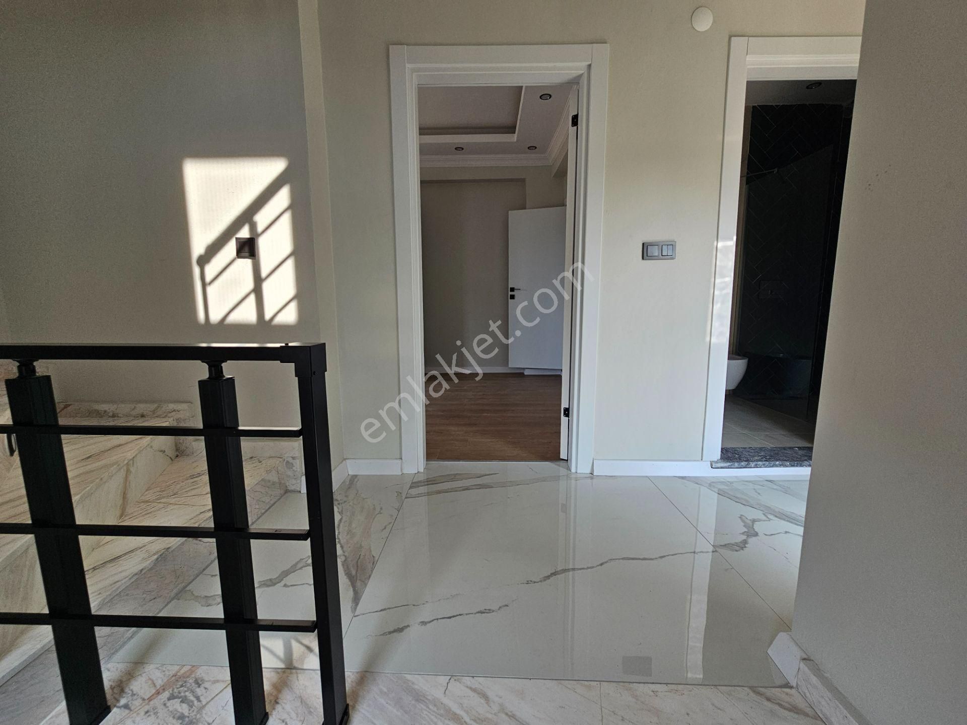 4+1 Denize 2. Sırada , Müstakil Havuzlu , Ebeveyn Banyolu Lüks Villa - Görsel 31