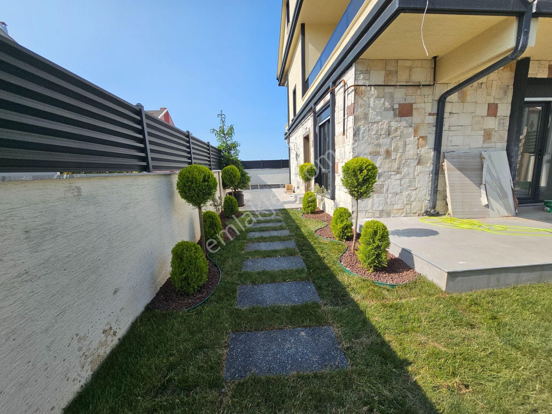 4+1 Denize 2. Sırada , Müstakil Havuzlu , Ebeveyn Banyolu Lüks Villa - Görsel 9