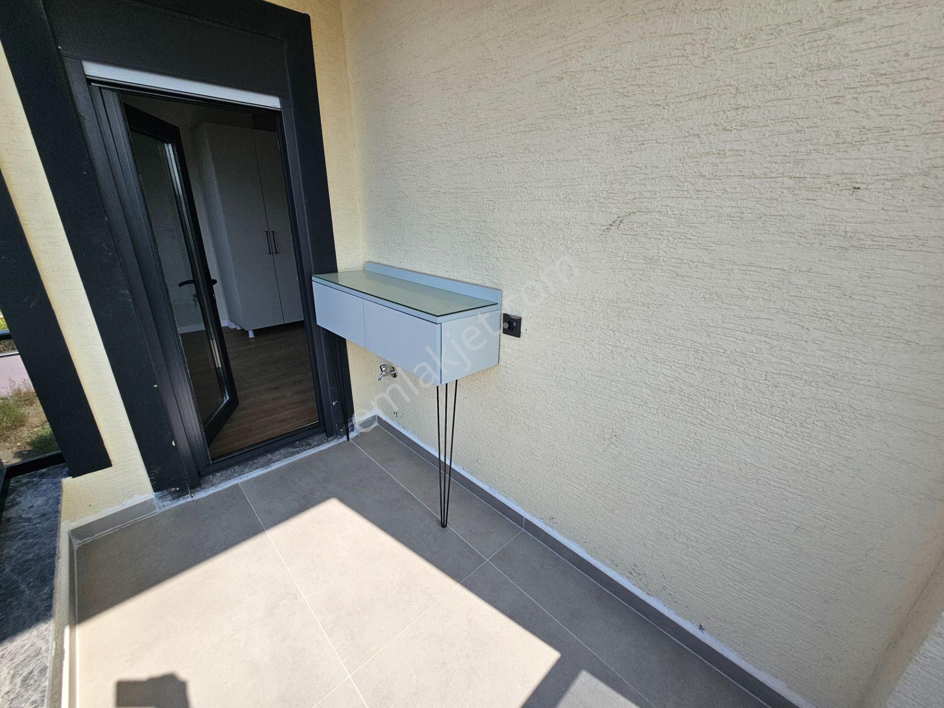 4+1 Denize 2. Sırada , Müstakil Havuzlu , Ebeveyn Banyolu Lüks Villa - Görsel 27