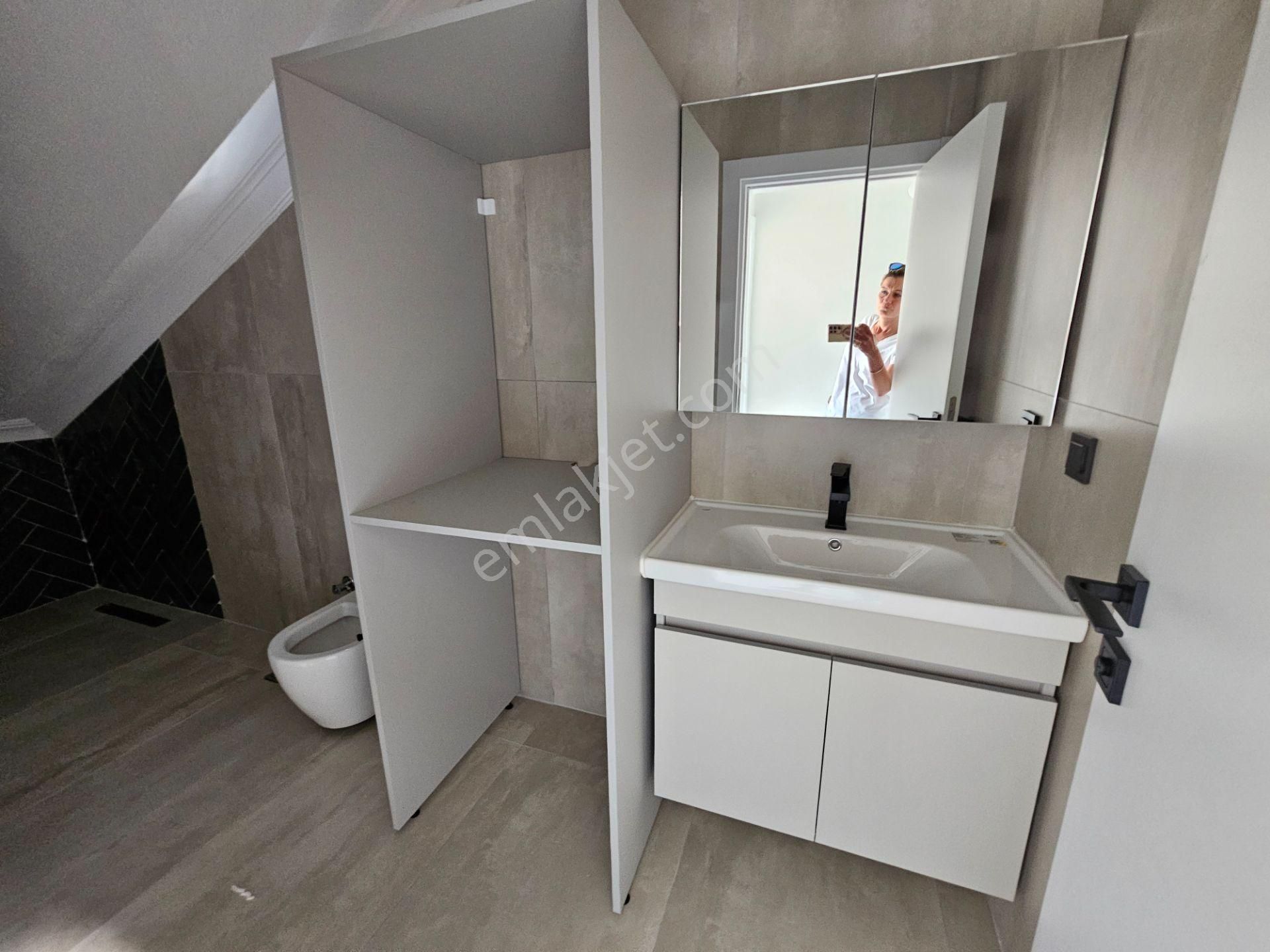 4+1 Denize 2. Sırada , Müstakil Havuzlu , Ebeveyn Banyolu Lüks Villa - Görsel 35