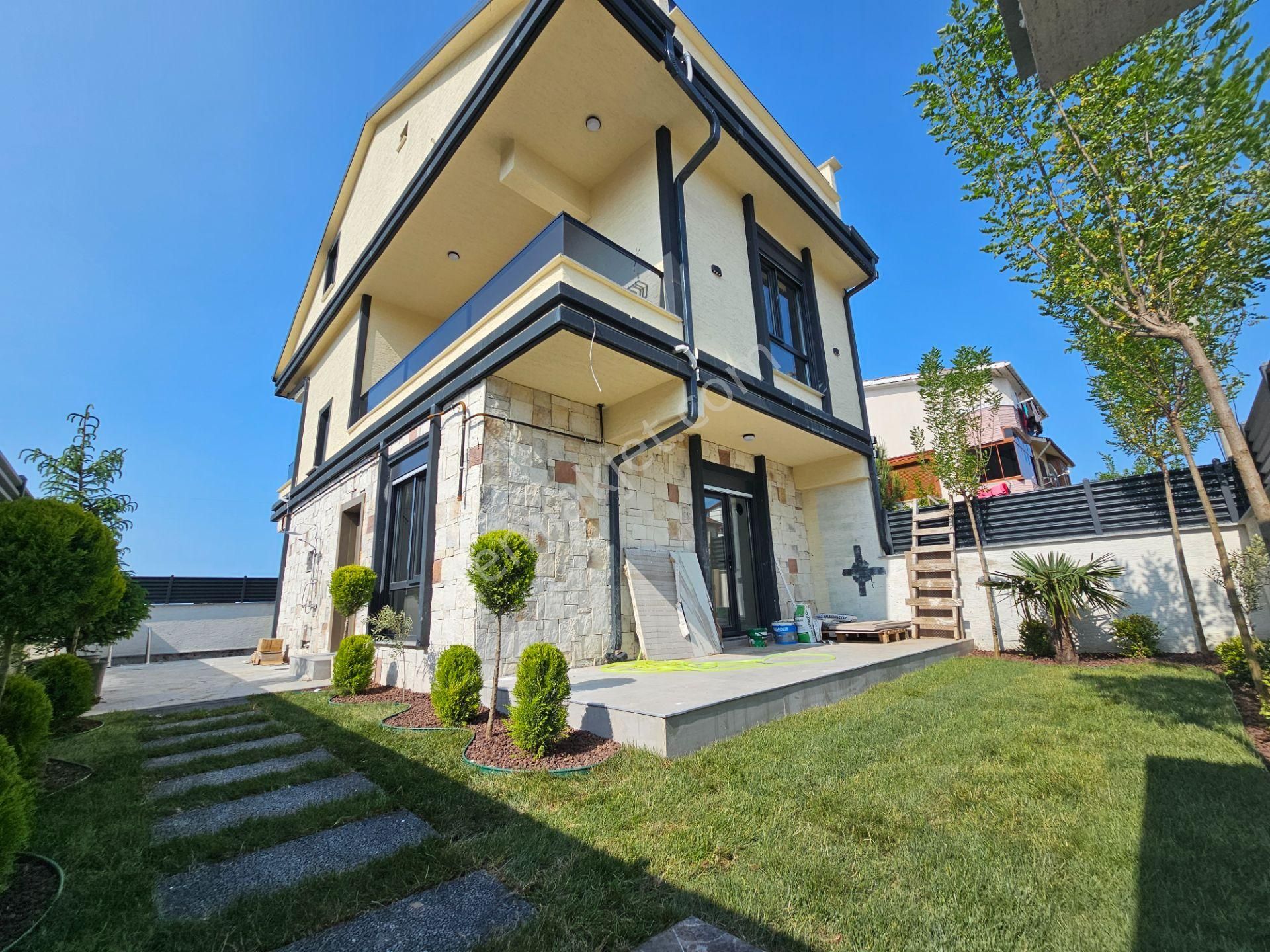 4+1 Denize 2. Sırada , Müstakil Havuzlu , Ebeveyn Banyolu Lüks Villa - Görsel 8