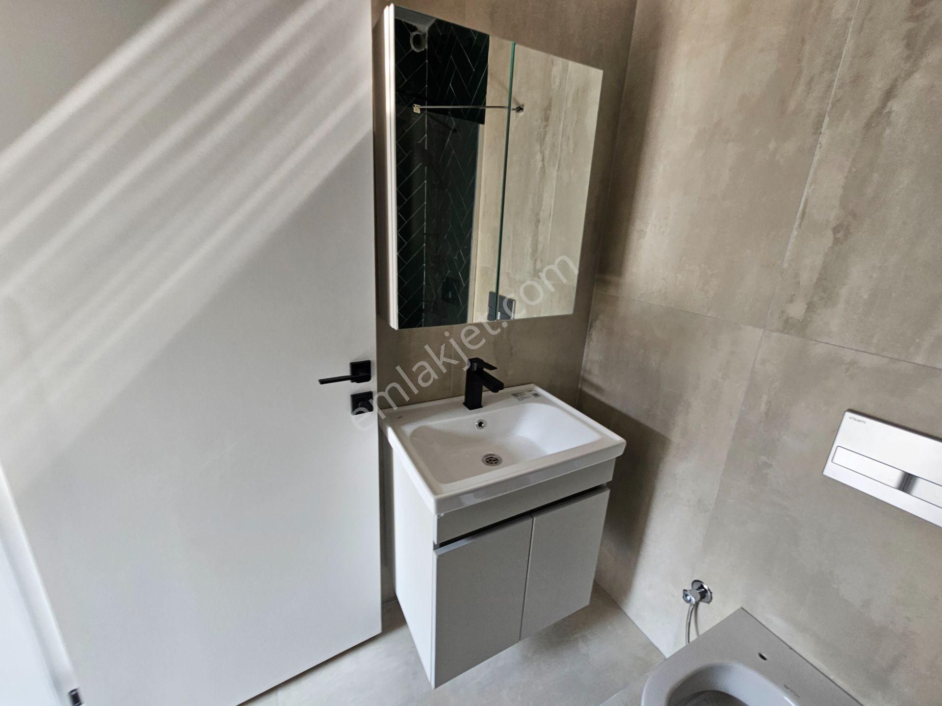 4+1 Denize 2. Sırada , Müstakil Havuzlu , Ebeveyn Banyolu Lüks Villa - Görsel 30