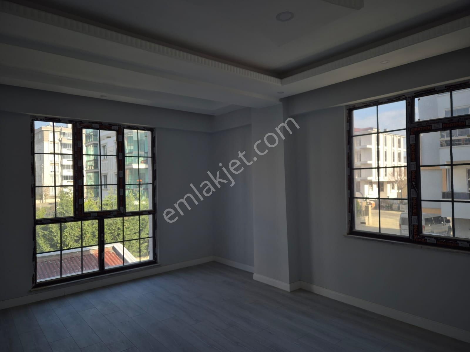 Rumeli Mahallesi 2 Bloklu Site İçi Ara Kat Satılık 2+1 Daire - Görsel 10