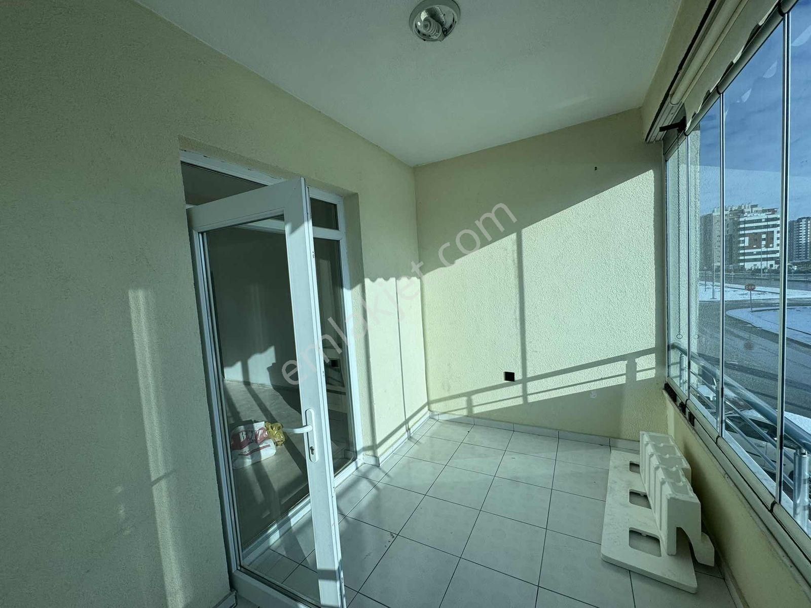 Düşük Katlı Kombili Geniş 3+1 Daire - Görsel 11