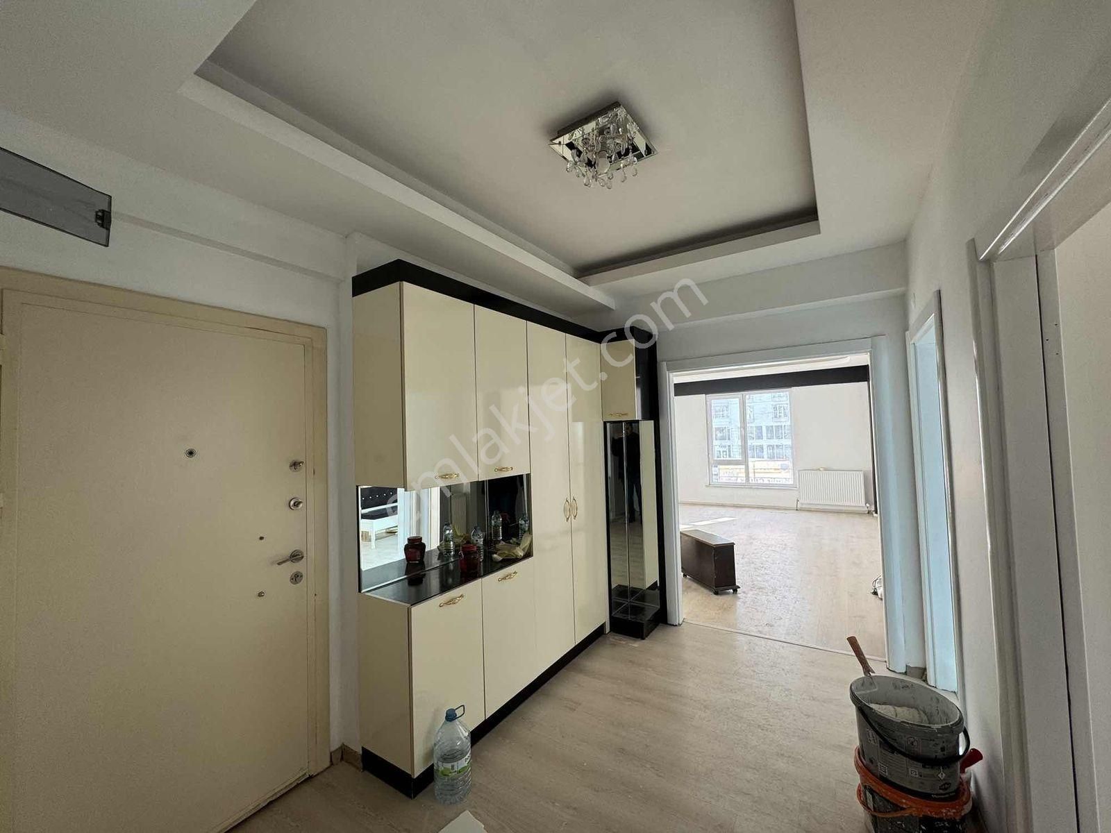 Düşük Katlı Kombili Geniş 3+1 Daire - Görsel 16