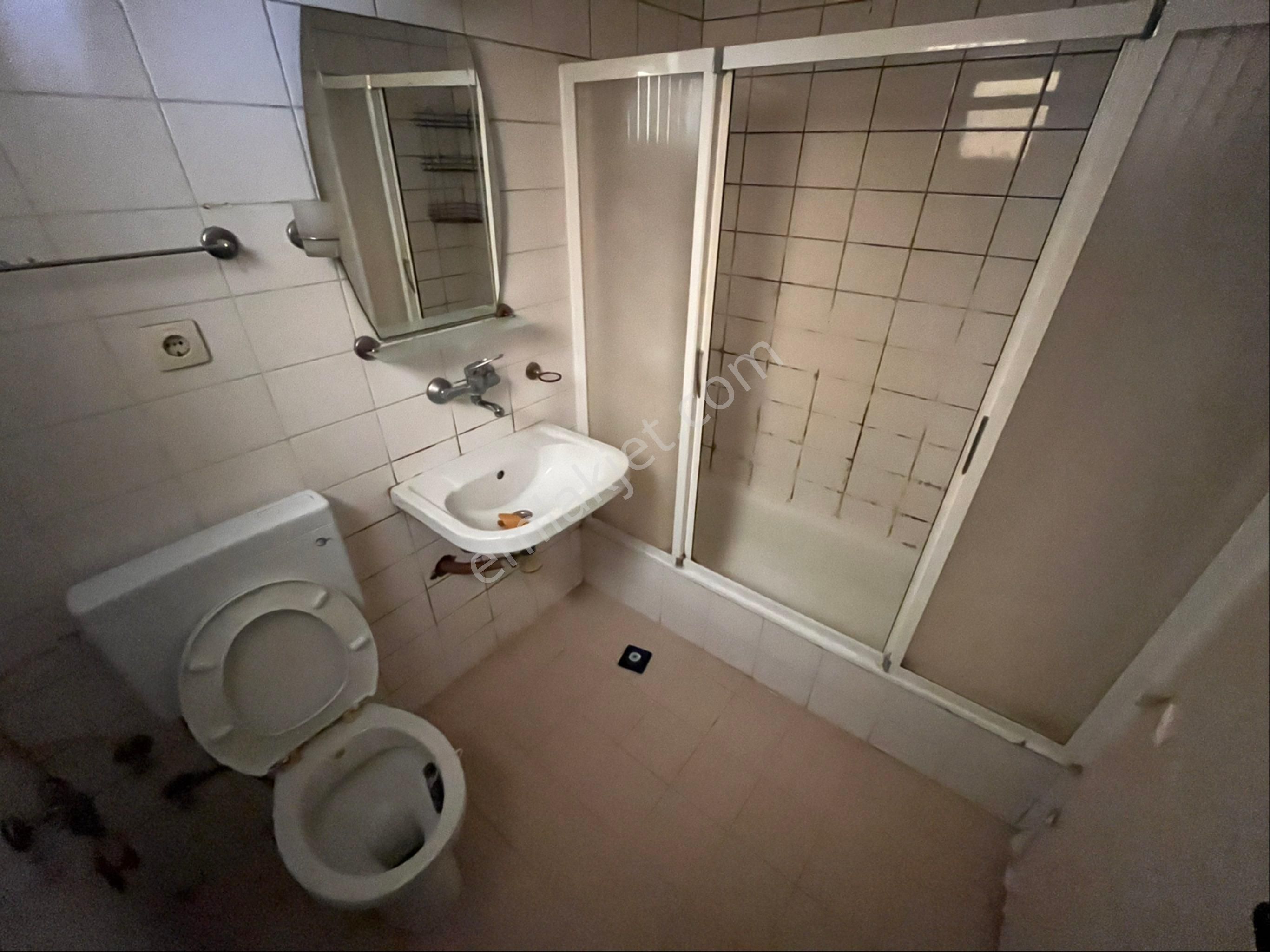 Üçyol Meydan Metro Yakınında 2+1 90m2 Arakat Temiz Bakımlı Daire - Görsel 14