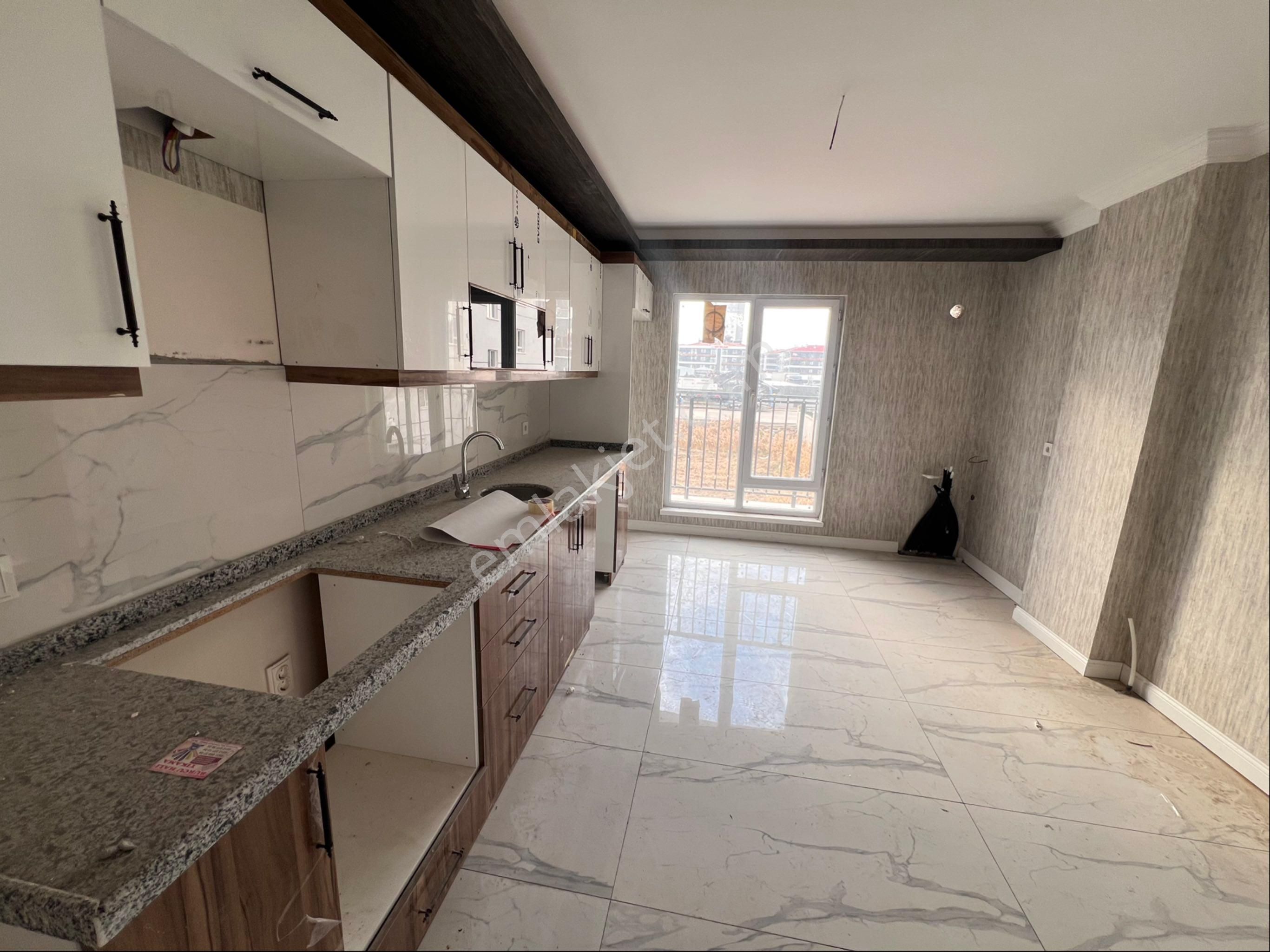 Mustafa Kemal Mah.140 M2 3+1 Sıfır Arakat Ebeveyn Banyo G.odalı