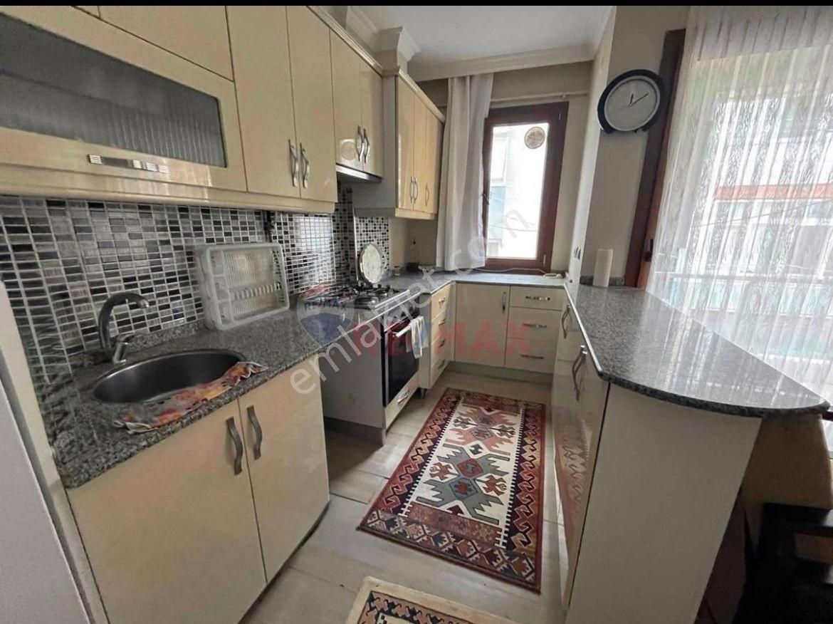 Re/max Target Karşıyaka’da Merkezi Konumlu Arakat 2+1 Daire - Görsel 19