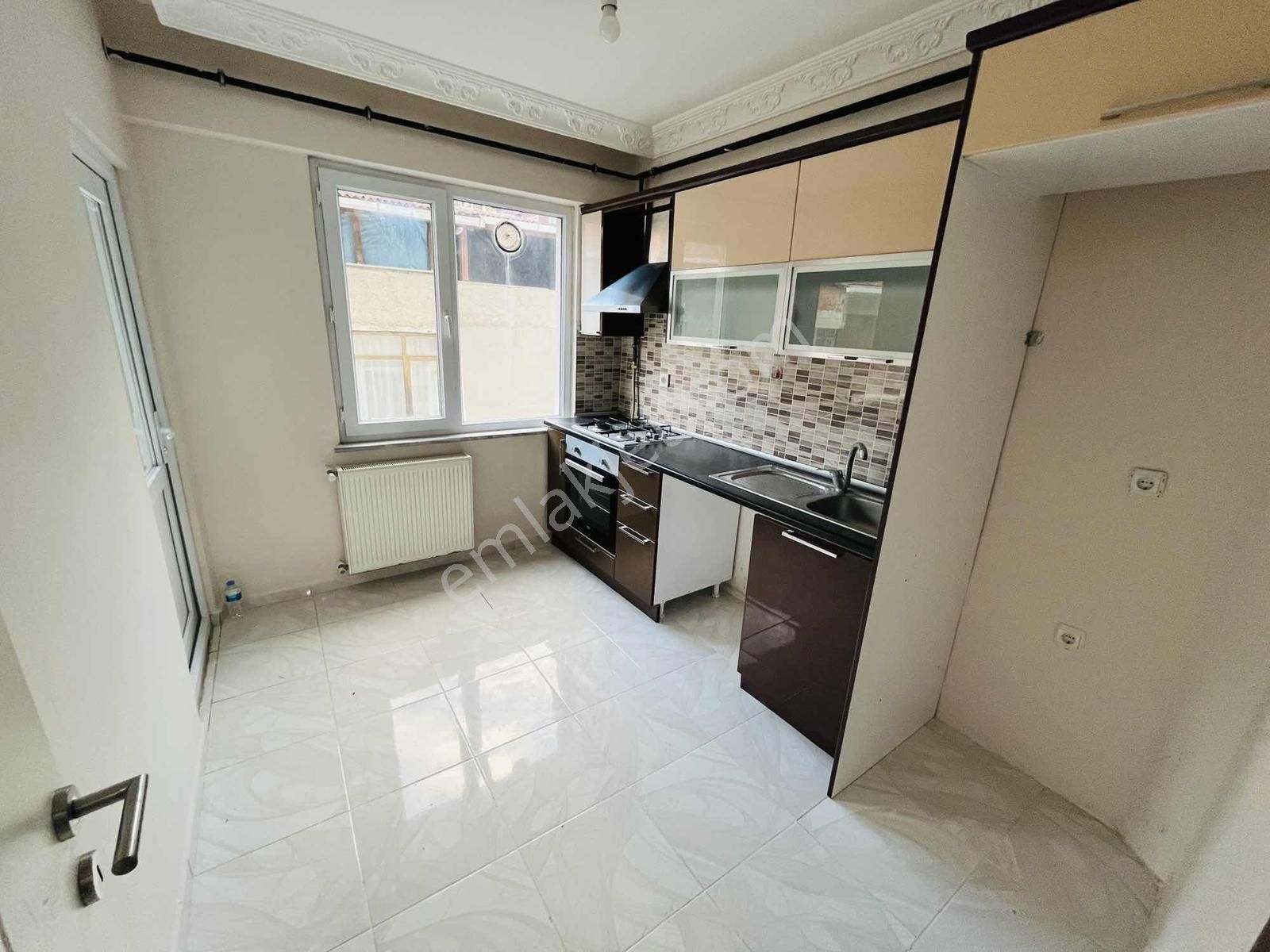 Çerkezköy İstasyon Mahallesi'nde Ara Kat 2 + 1 Kiralık Daire - Görsel 3