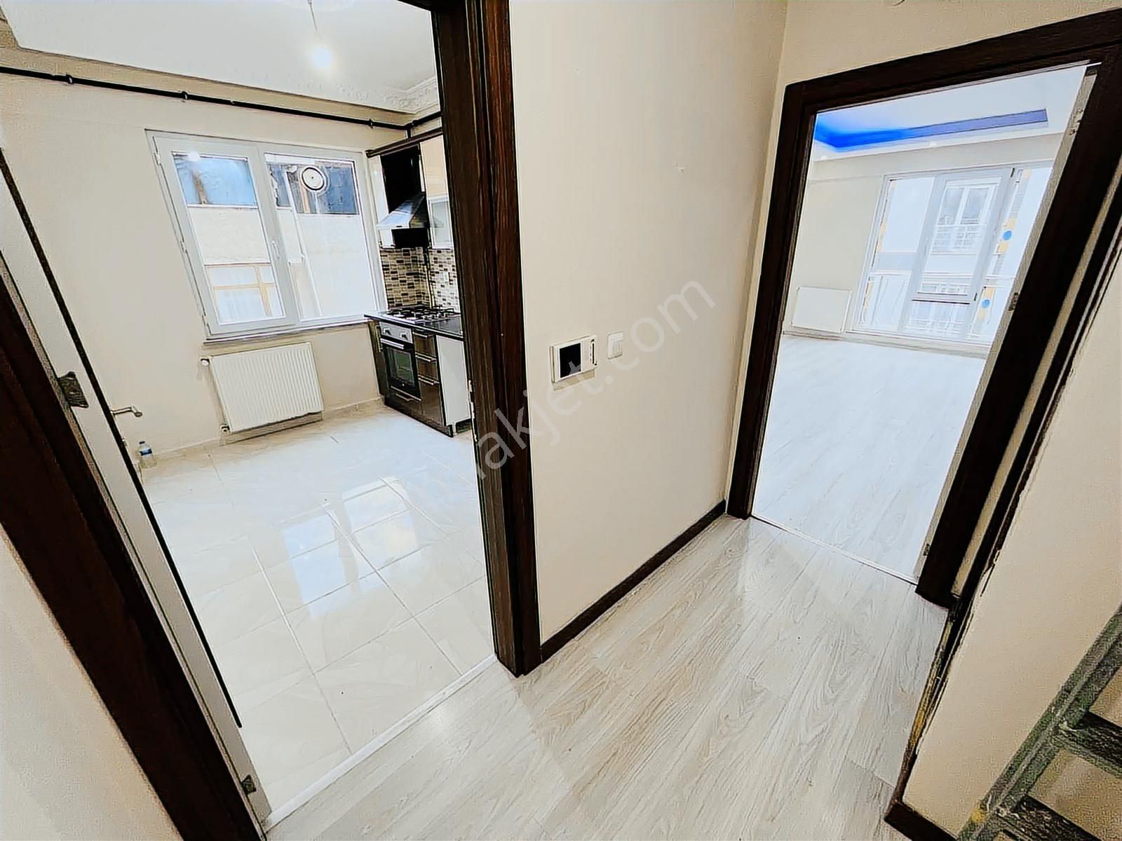 Çerkezköy İstasyon Mahallesi'nde Ara Kat 2 + 1 Kiralık Daire - Görsel 10