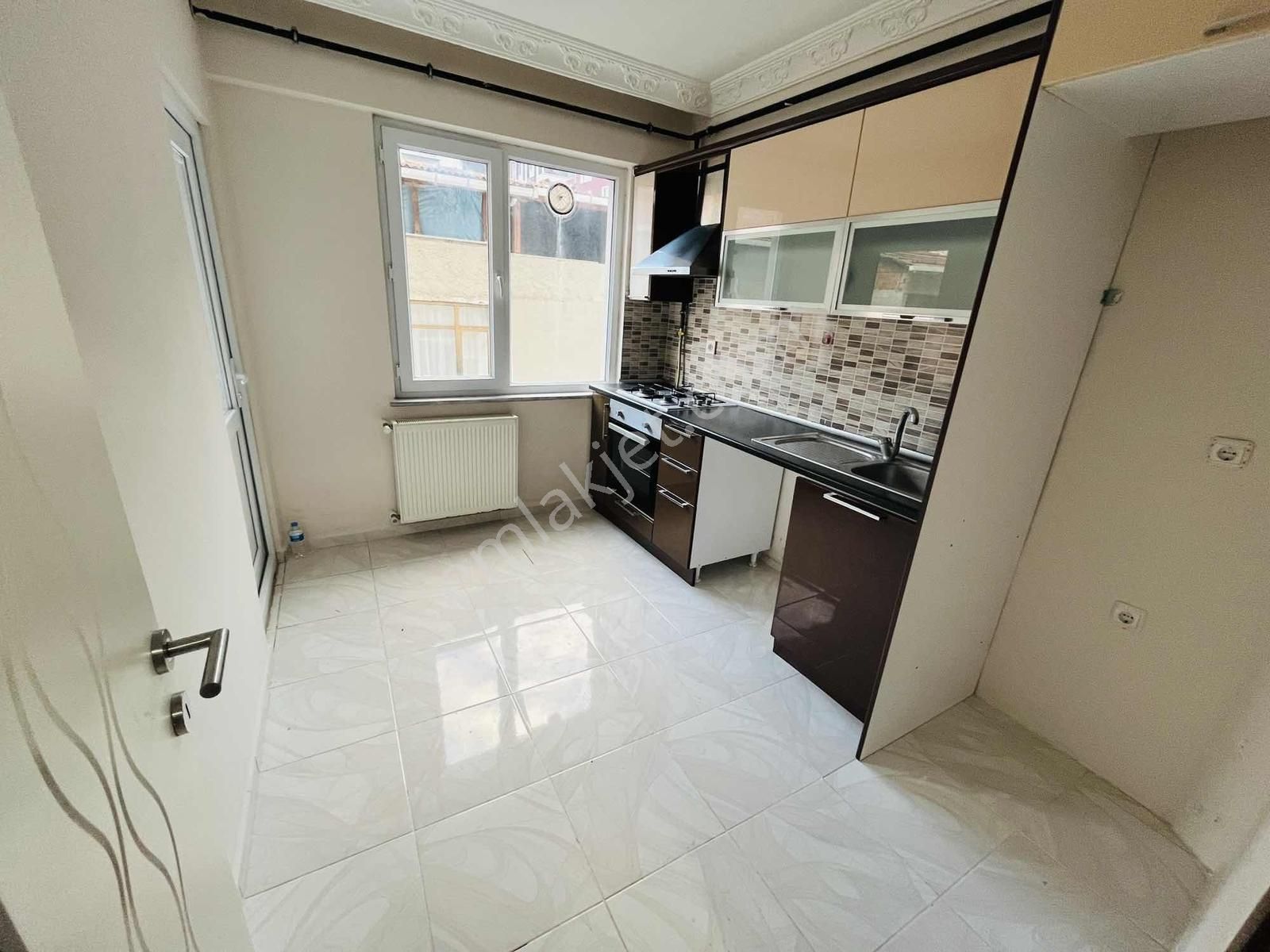 Çerkezköy İstasyon Mahallesi'nde Ara Kat 2 + 1 Kiralık Daire - Görsel 6
