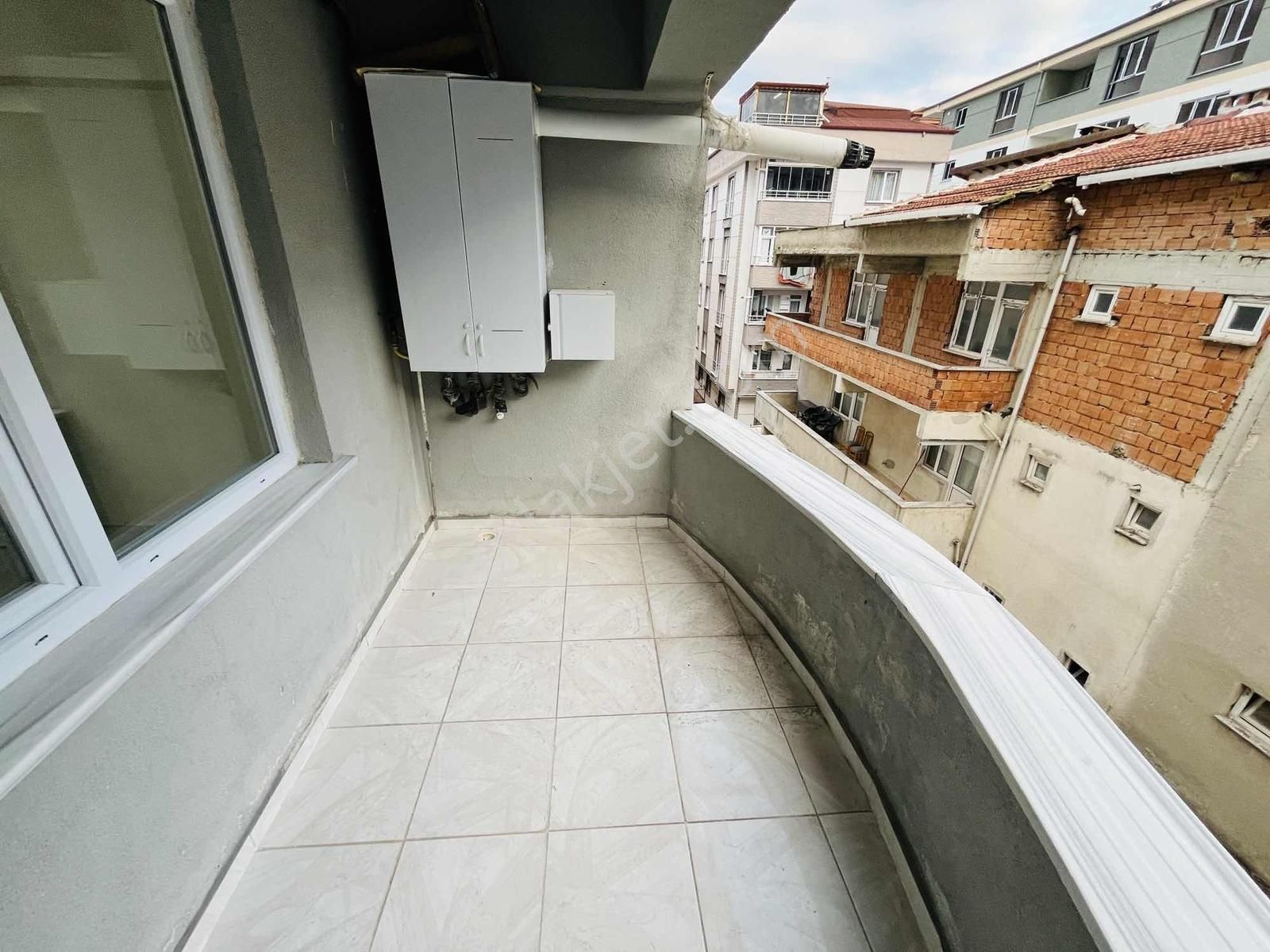 Çerkezköy İstasyon Mahallesi'nde Ara Kat 2 + 1 Kiralık Daire - Görsel 5