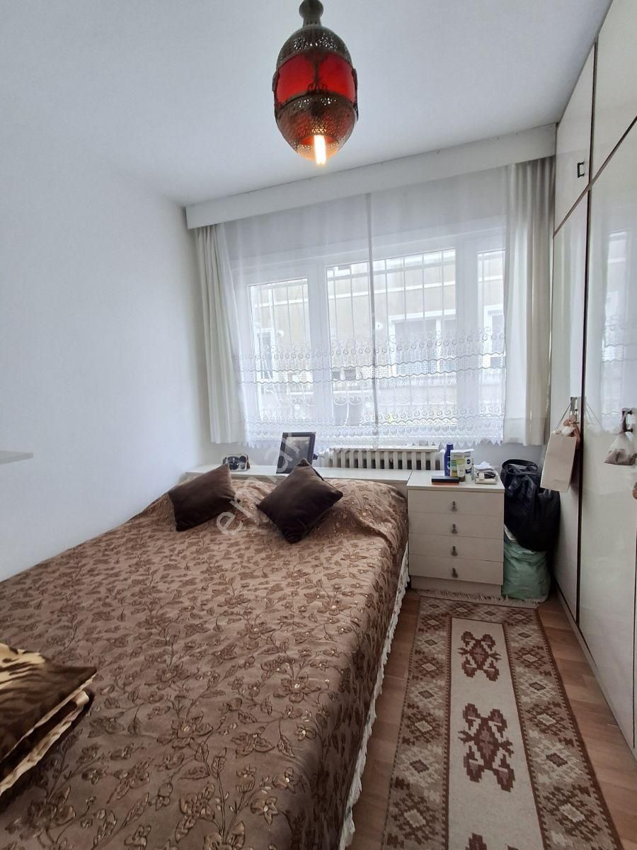 Turyap'tan Rumeli Hisarı Sahile 50 Mt Boğaz Manzaralı Balkon 2+1 - Görsel 3