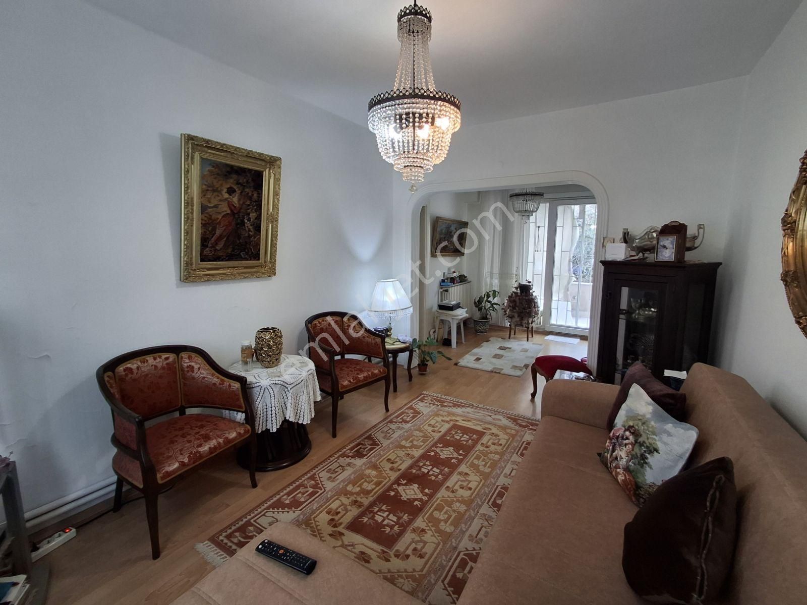 Turyap'tan Rumeli Hisarı Sahile 50 Mt Boğaz Manzaralı Balkon 2+1 - Görsel 5